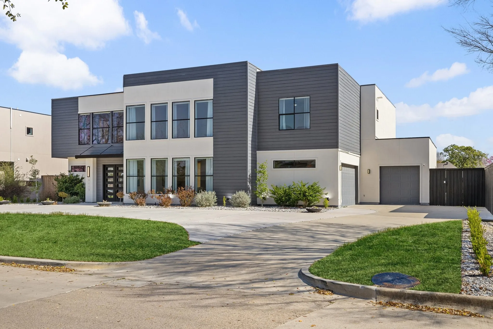 Single Family Residence For Rent in Dallas County , 6449 Royalton Drive, Dallas, Texas 75230, 6 Bedroom, 7 Bathroom, 3 Garage spaces, 6,411 Sqft, built in 2020, mls#21371811, Real Estate Agent in Dallas, Homes For Rent in Dallas county, Homes For Rent in Dallas, Realtor in Dallas Texas, Real Estate Brokerage Independent Realty Texas, Luminita Cordes Realtor