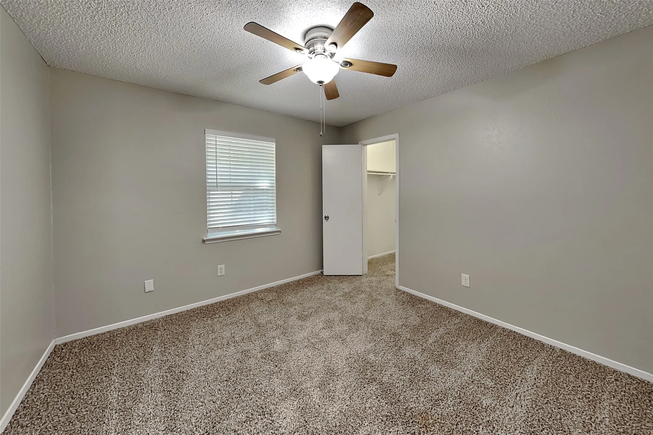 Single Family Residence For Rent in Tarrant County , 2424 Meadow Creek, Bedford, Texas 76021, 4 Bedroom, 2 Bathroom, 2 Garage spaces, 1,844 Sqft, built in 1979, mls#21371805, Real Estate Agent in Bedford, Homes For Rent in Tarrant county, Homes For Rent in Bedford, Realtor in Bedford Texas, Real Estate Brokerage Independent Realty Texas, Luminita Cordes Realtor