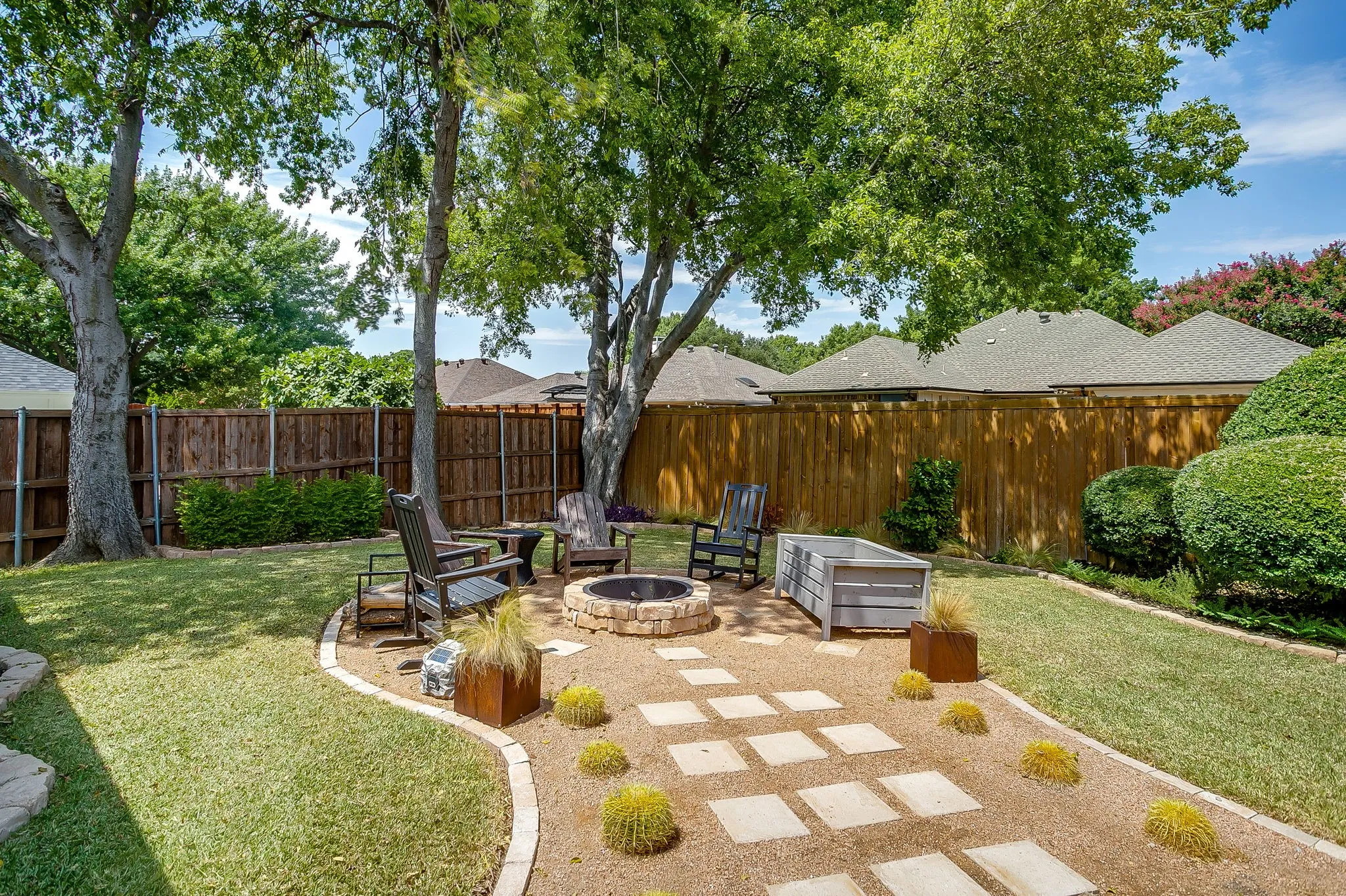 Single Family Residence For Sale in Collin County , 4441 Ballinger Court, Plano, Texas 75093, 4 Bedroom, 3 Bathroom, 2 Garage spaces, 2,350 Sqft, built in 1986, mls#21369166, Real Estate Agent in Plano, Homes For Sale in Collin county, Homes For Sale in Plano, Realtor in Plano Texas, Real Estate Brokerage Independent Realty Texas, Luminita Cordes Realtor