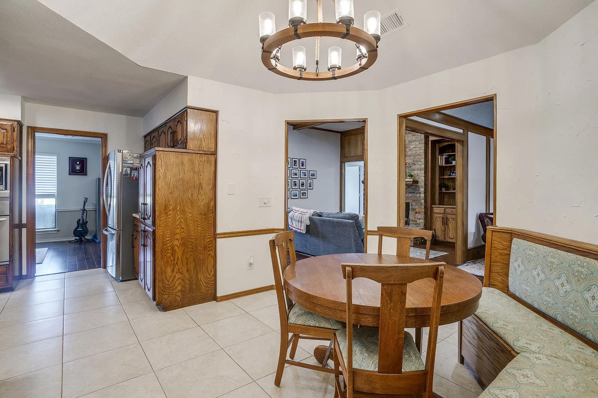 Single Family Residence For Sale in Collin County , 4441 Ballinger Court, Plano, Texas 75093, 4 Bedroom, 3 Bathroom, 2 Garage spaces, 2,350 Sqft, built in 1986, mls#21369166, Real Estate Agent in Plano, Homes For Sale in Collin county, Homes For Sale in Plano, Realtor in Plano Texas, Real Estate Brokerage Independent Realty Texas, Luminita Cordes Realtor