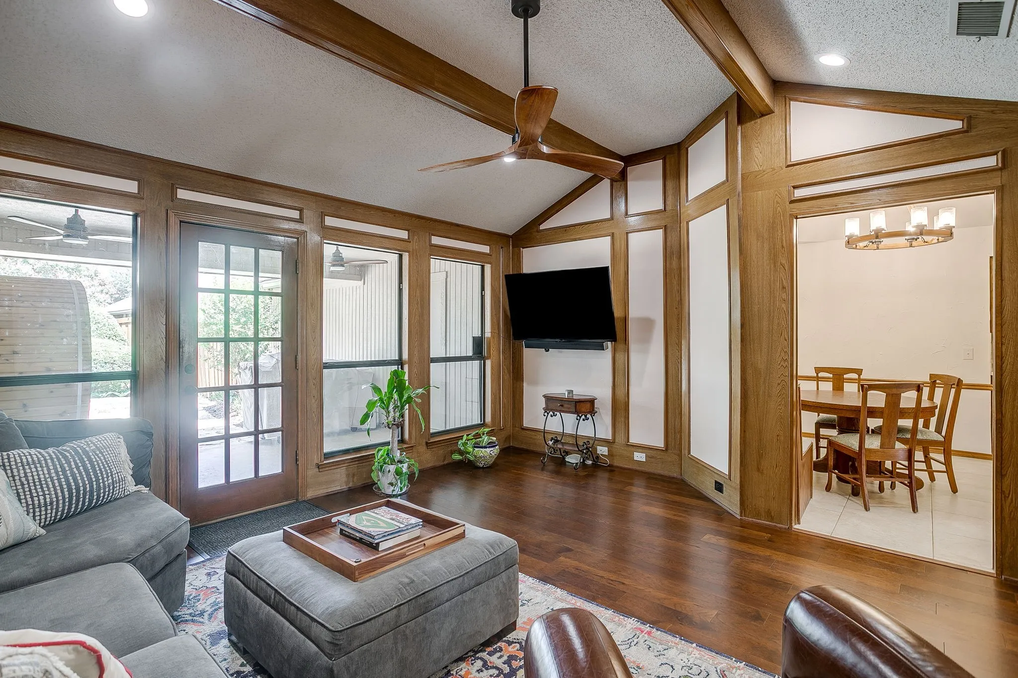 Single Family Residence For Sale in Collin County , 4441 Ballinger Court, Plano, Texas 75093, 4 Bedroom, 3 Bathroom, 2 Garage spaces, 2,350 Sqft, built in 1986, mls#21369166, Real Estate Agent in Plano, Homes For Sale in Collin county, Homes For Sale in Plano, Realtor in Plano Texas, Real Estate Brokerage Independent Realty Texas, Luminita Cordes Realtor