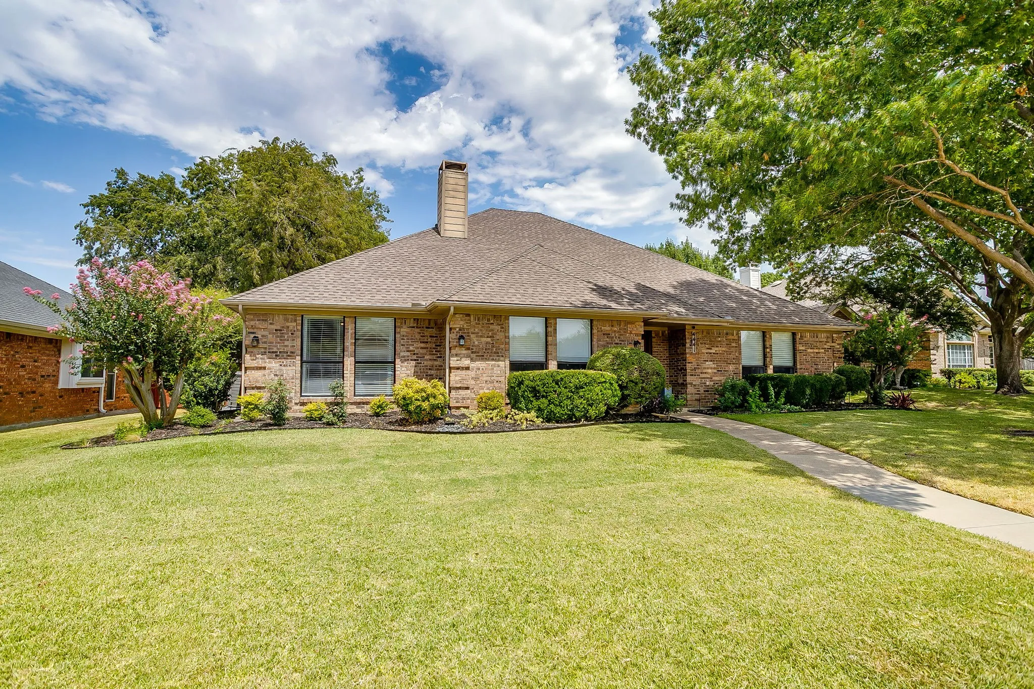 Single Family Residence For Sale in Collin County , 4441 Ballinger Court, Plano, Texas 75093, 4 Bedroom, 3 Bathroom, 2 Garage spaces, 2,350 Sqft, built in 1986, mls#21369166, Real Estate Agent in Plano, Homes For Sale in Collin county, Homes For Sale in Plano, Realtor in Plano Texas, Real Estate Brokerage Independent Realty Texas, Luminita Cordes Realtor