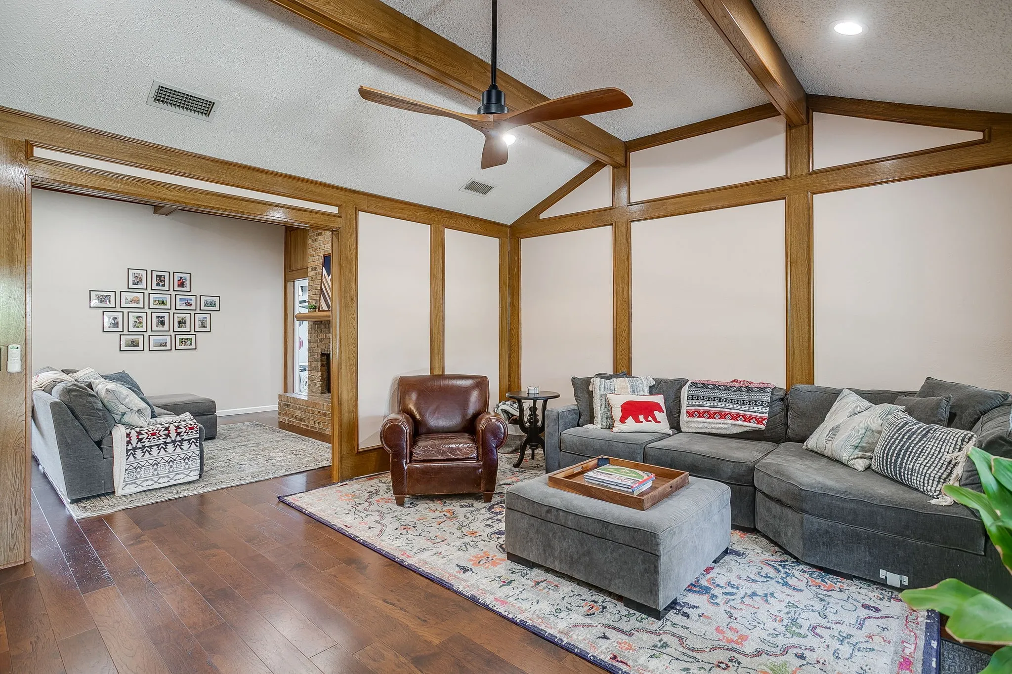 Single Family Residence For Sale in Collin County , 4441 Ballinger Court, Plano, Texas 75093, 4 Bedroom, 3 Bathroom, 2 Garage spaces, 2,350 Sqft, built in 1986, mls#21369166, Real Estate Agent in Plano, Homes For Sale in Collin county, Homes For Sale in Plano, Realtor in Plano Texas, Real Estate Brokerage Independent Realty Texas, Luminita Cordes Realtor