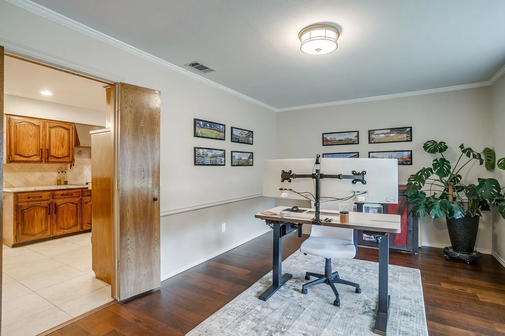 Single Family Residence For Sale in Collin County , 4441 Ballinger Court, Plano, Texas 75093, 4 Bedroom, 3 Bathroom, 2 Garage spaces, 2,350 Sqft, built in 1986, mls#21369166, Real Estate Agent in Plano, Homes For Sale in Collin county, Homes For Sale in Plano, Realtor in Plano Texas, Real Estate Brokerage Independent Realty Texas, Luminita Cordes Realtor