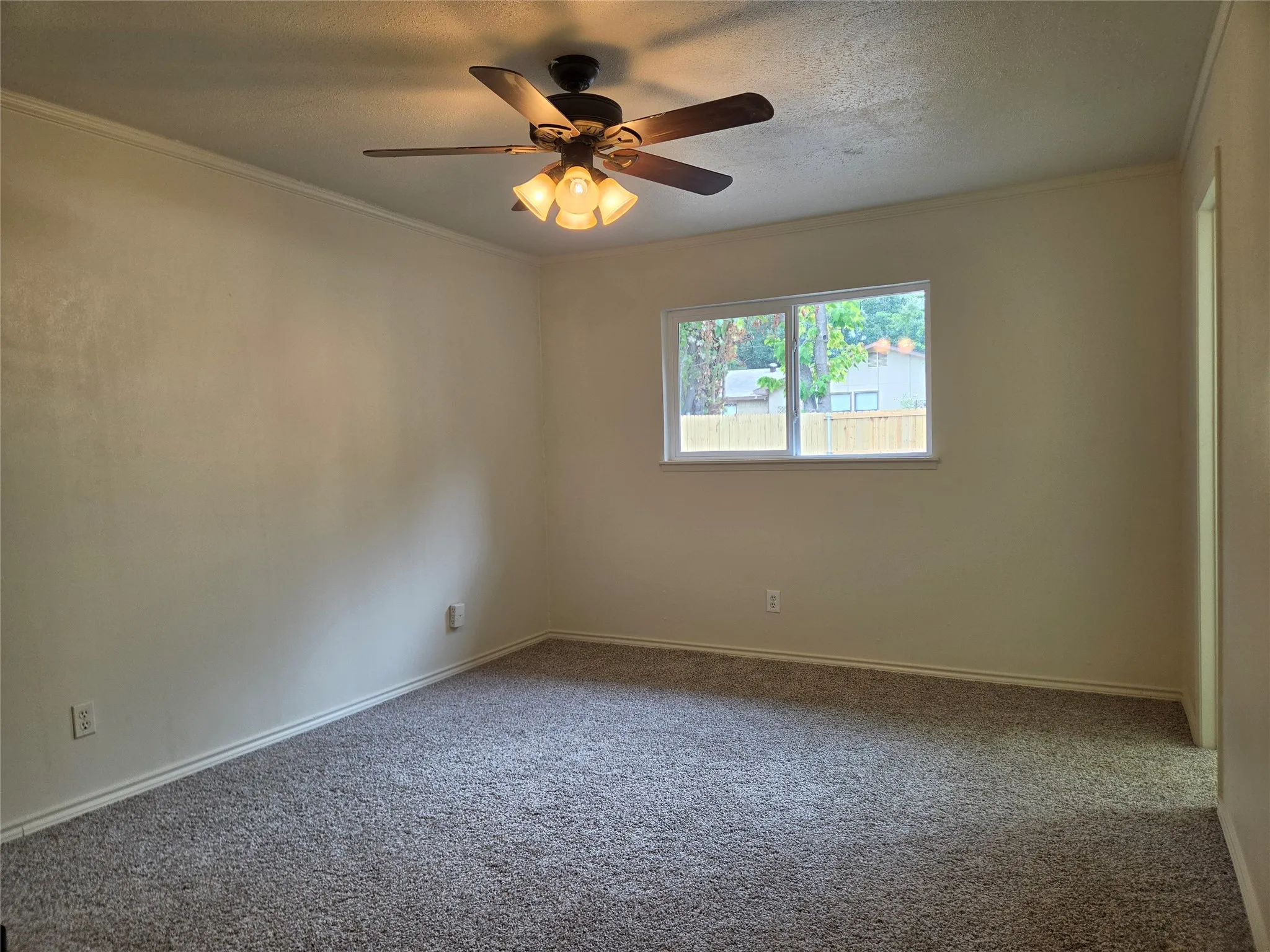 Single Family Residence For Rent in Dallas County , 5102 Preston Trail, Garland, Texas 75043, 3 Bedroom, 2 Bathroom, 2 Garage spaces, 1,301 Sqft, built in 1971, mls#21371778, Real Estate Agent in Garland, Homes For Rent in Dallas county, Homes For Rent in Garland, Realtor in Garland Texas, Real Estate Brokerage Independent Realty Texas, Luminita Cordes Realtor
