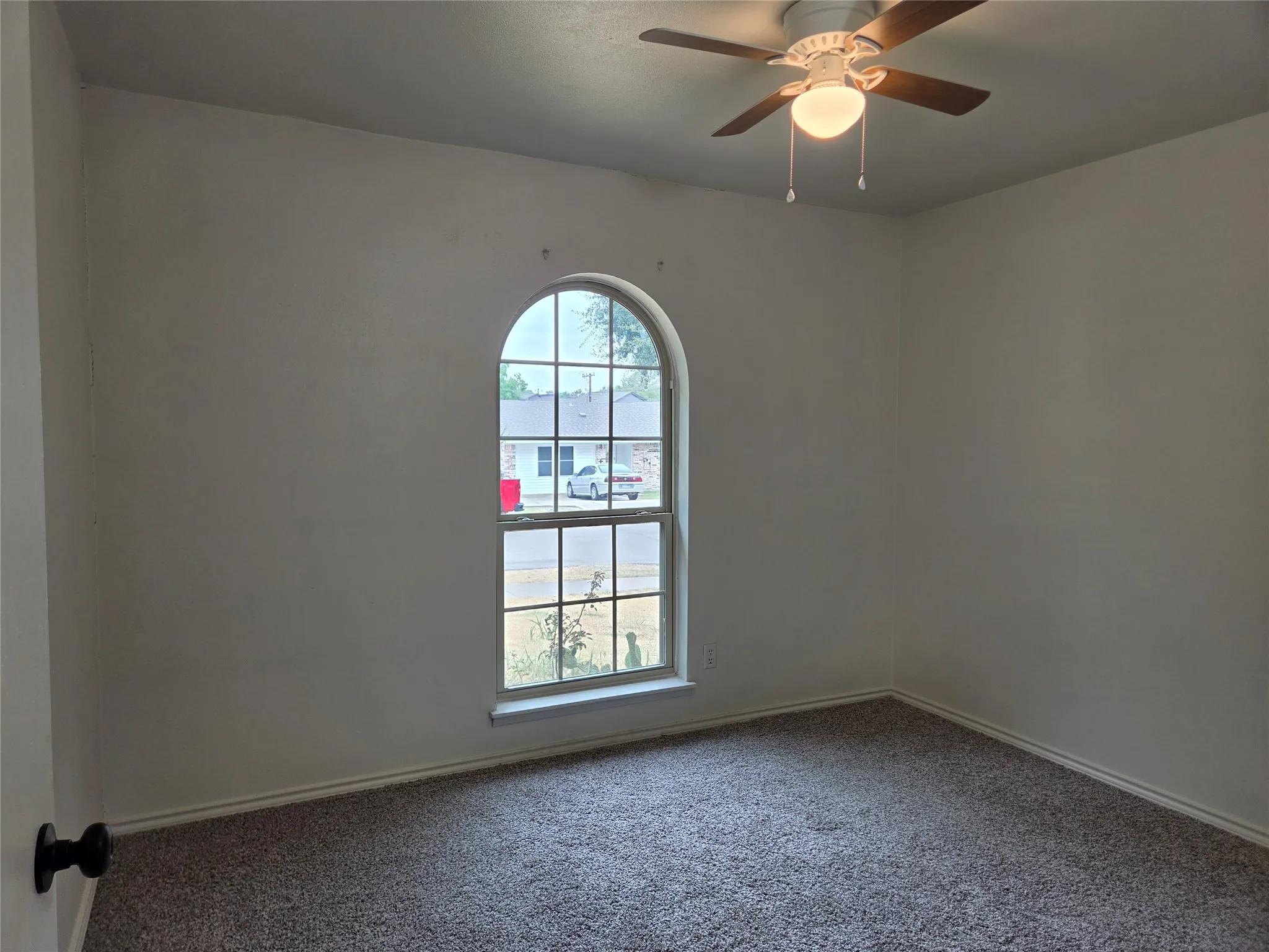 Single Family Residence For Rent in Dallas County , 5102 Preston Trail, Garland, Texas 75043, 3 Bedroom, 2 Bathroom, 2 Garage spaces, 1,301 Sqft, built in 1971, mls#21371778, Real Estate Agent in Garland, Homes For Rent in Dallas county, Homes For Rent in Garland, Realtor in Garland Texas, Real Estate Brokerage Independent Realty Texas, Luminita Cordes Realtor