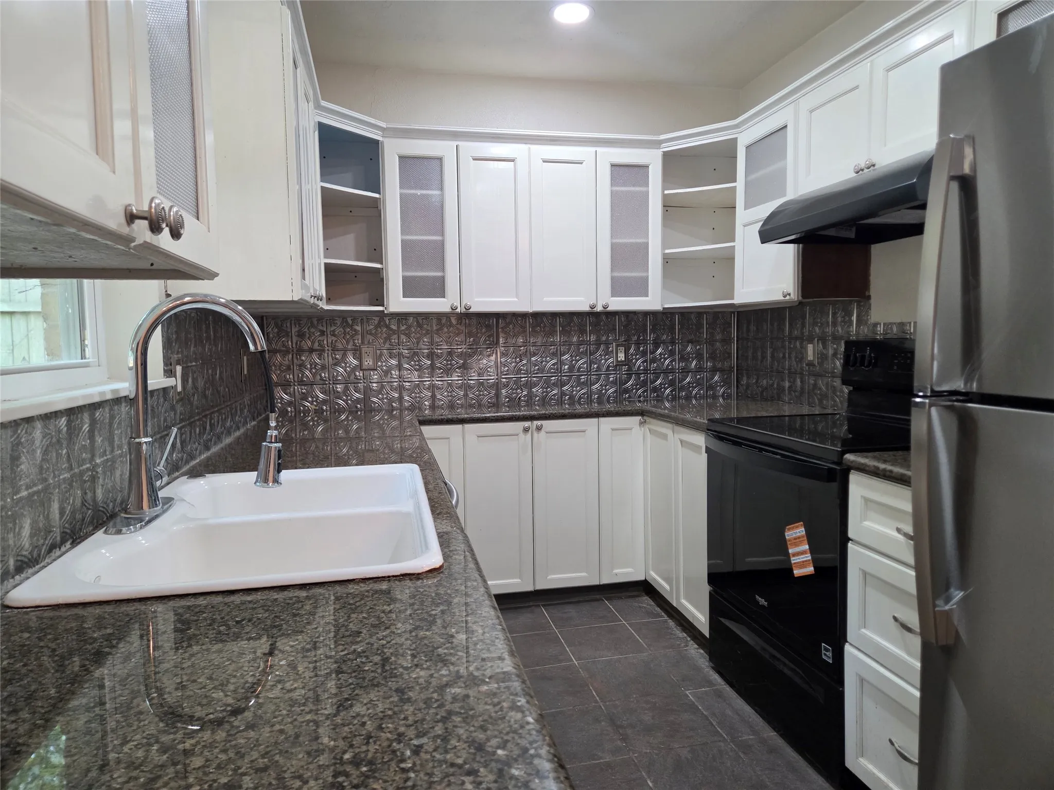 Single Family Residence For Rent in Dallas County , 5102 Preston Trail, Garland, Texas 75043, 3 Bedroom, 2 Bathroom, 2 Garage spaces, 1,301 Sqft, built in 1971, mls#21371778, Real Estate Agent in Garland, Homes For Rent in Dallas county, Homes For Rent in Garland, Realtor in Garland Texas, Real Estate Brokerage Independent Realty Texas, Luminita Cordes Realtor