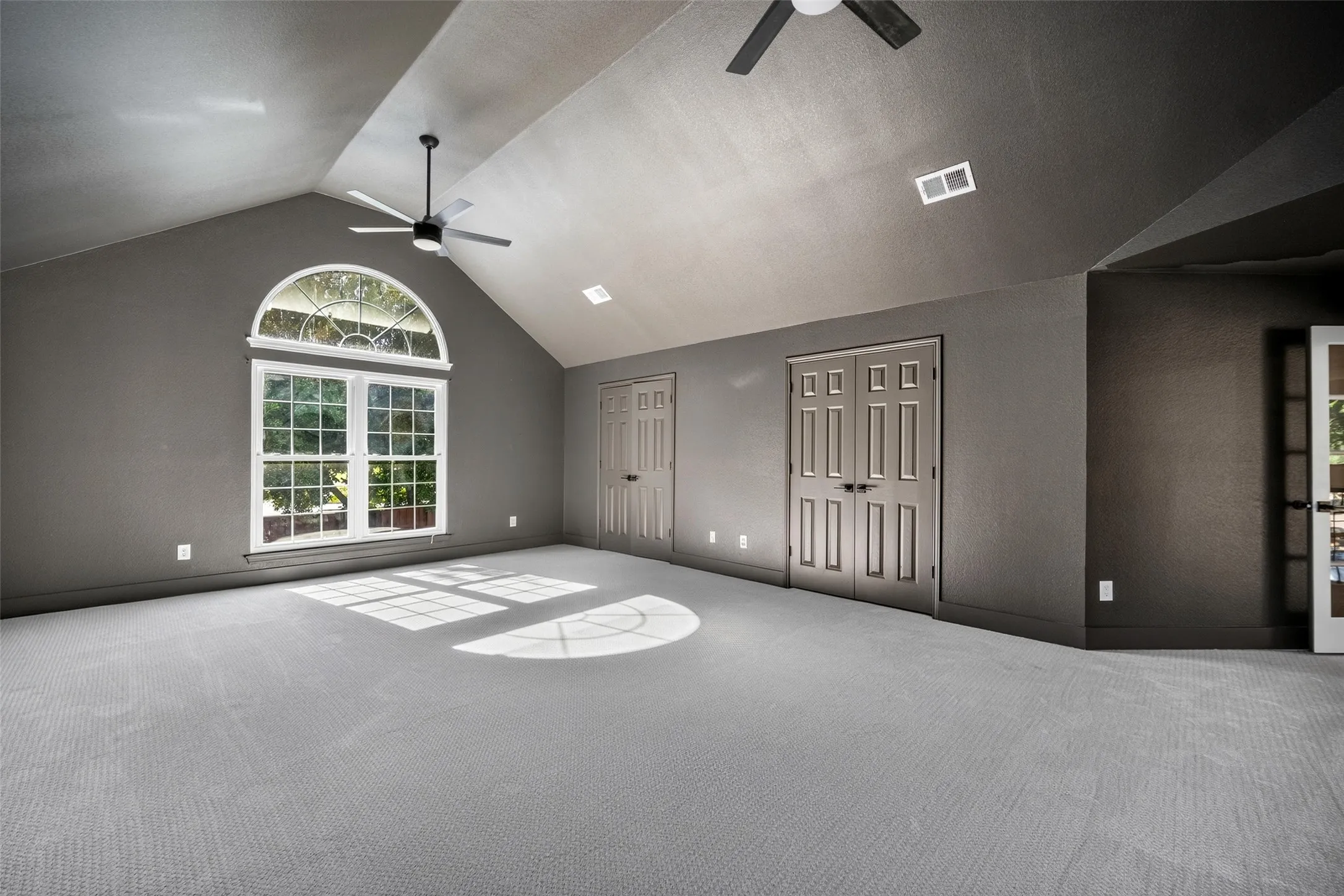 Single Family Residence For Sale in Collin County , 3041 Hillingdon Drive, Richardson, Texas 75082, 5 Bedroom, 4 Bathroom, 2 Garage spaces, 3,983 Sqft, built in 1993, mls#21371803, Real Estate Agent in Richardson, Homes For Sale in Collin county, Homes For Sale in Richardson, Realtor in Richardson Texas, Real Estate Brokerage Independent Realty Texas, Luminita Cordes Realtor