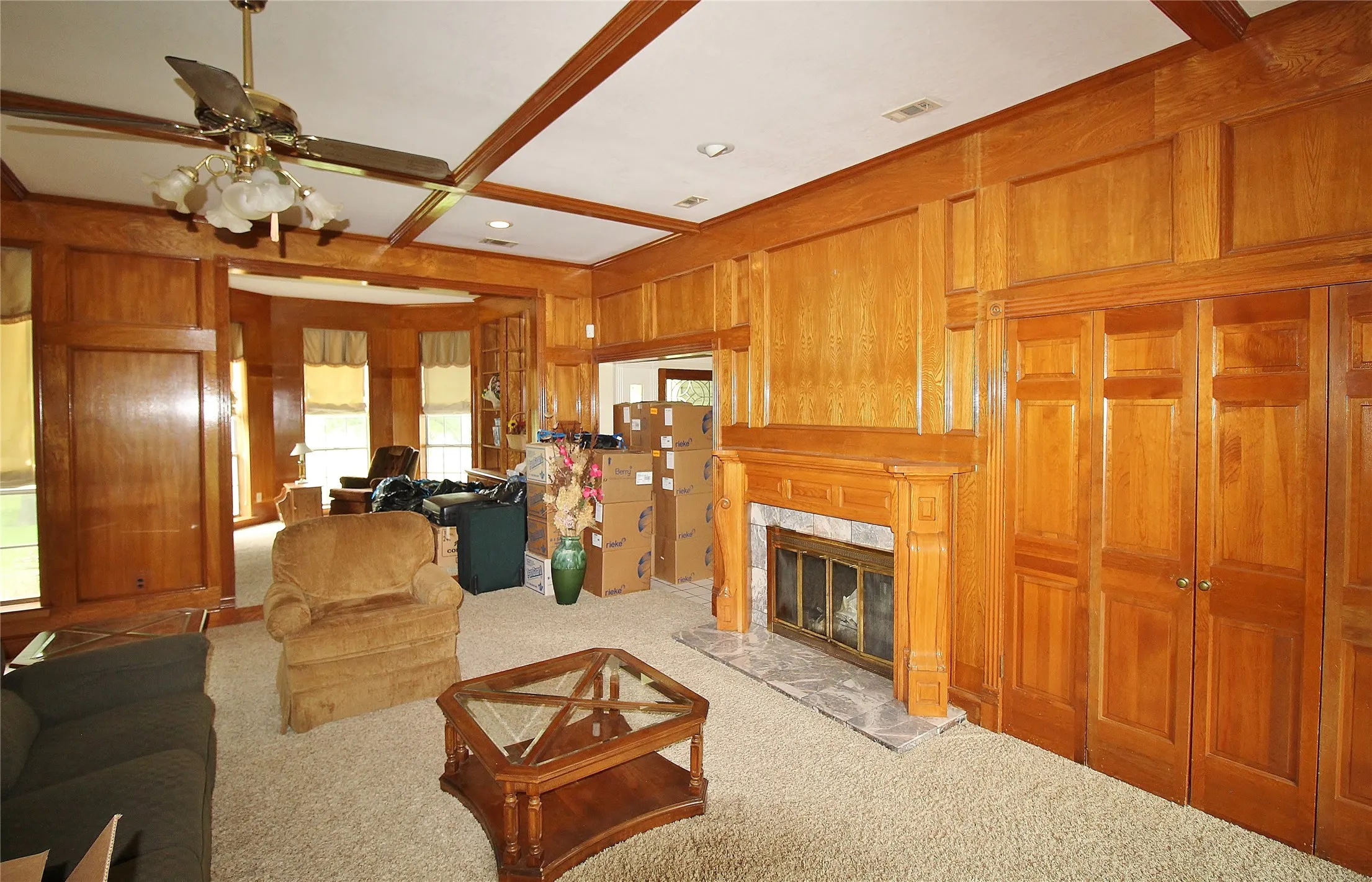 Single Family Residence For Rent in Ellis County , 8150 Bob White Road, Waxahachie, Texas 75167, 3 Bedroom, 4 Bathroom, Garage spaces, 3,662 Sqft, built in 1984, mls#21371825, Real Estate Agent in Waxahachie, Homes For Rent in Ellis county, Homes For Rent in Waxahachie, Realtor in Waxahachie Texas, Real Estate Brokerage Independent Realty Texas, Luminita Cordes Realtor