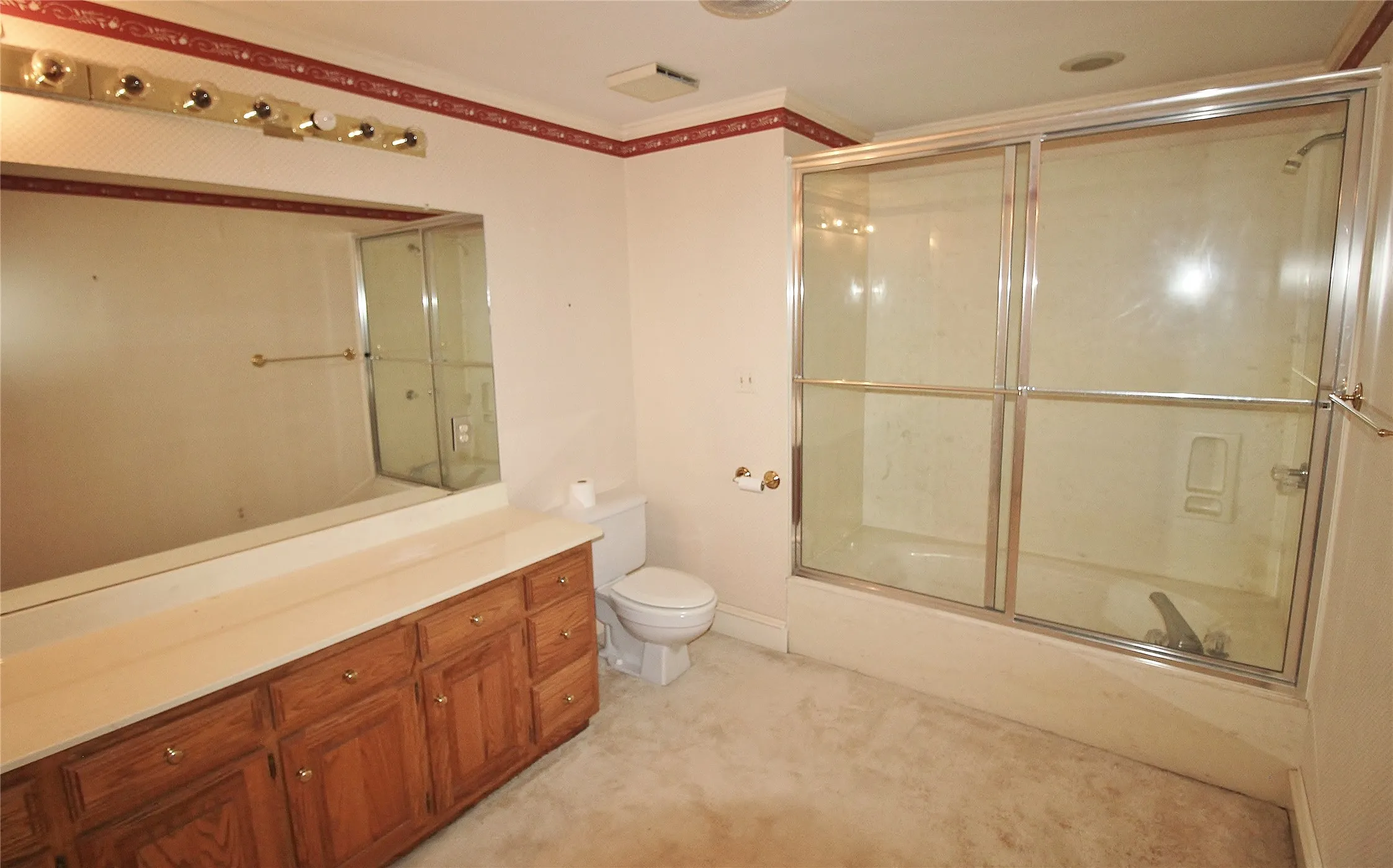 Single Family Residence For Rent in Ellis County , 8150 Bob White Road, Waxahachie, Texas 75167, 3 Bedroom, 4 Bathroom, Garage spaces, 3,662 Sqft, built in 1984, mls#21371825, Real Estate Agent in Waxahachie, Homes For Rent in Ellis county, Homes For Rent in Waxahachie, Realtor in Waxahachie Texas, Real Estate Brokerage Independent Realty Texas, Luminita Cordes Realtor
