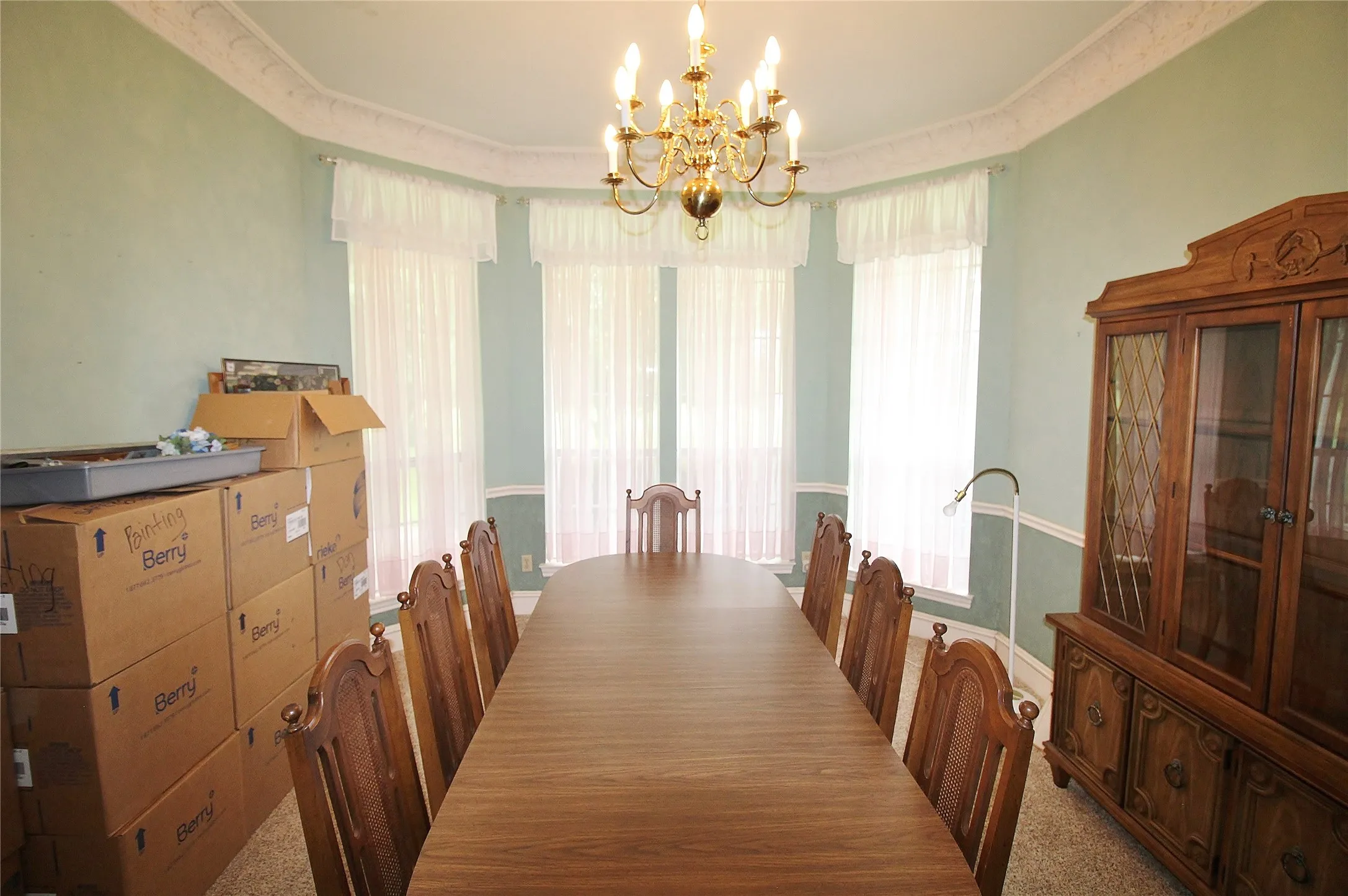 Single Family Residence For Rent in Ellis County , 8150 Bob White Road, Waxahachie, Texas 75167, 3 Bedroom, 4 Bathroom, Garage spaces, 3,662 Sqft, built in 1984, mls#21371825, Real Estate Agent in Waxahachie, Homes For Rent in Ellis county, Homes For Rent in Waxahachie, Realtor in Waxahachie Texas, Real Estate Brokerage Independent Realty Texas, Luminita Cordes Realtor