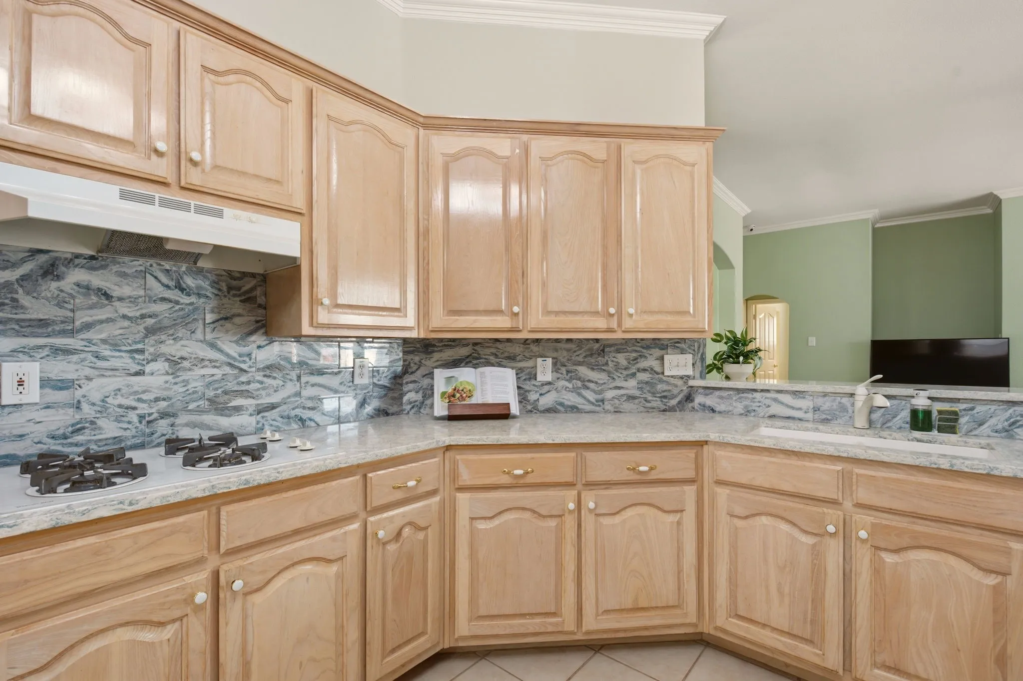 Single Family Residence For Sale in Denton County , 3723 White River Drive, Dallas, Texas 75287, 4 Bedroom, 3 Bathroom, 2 Garage spaces, 2,321 Sqft, built in 1997, mls#21362434, Real Estate Agent in Dallas, Homes For Sale in Denton county, Homes For Sale in Dallas, Realtor in Dallas Texas, Real Estate Brokerage Independent Realty Texas, Luminita Cordes Realtor