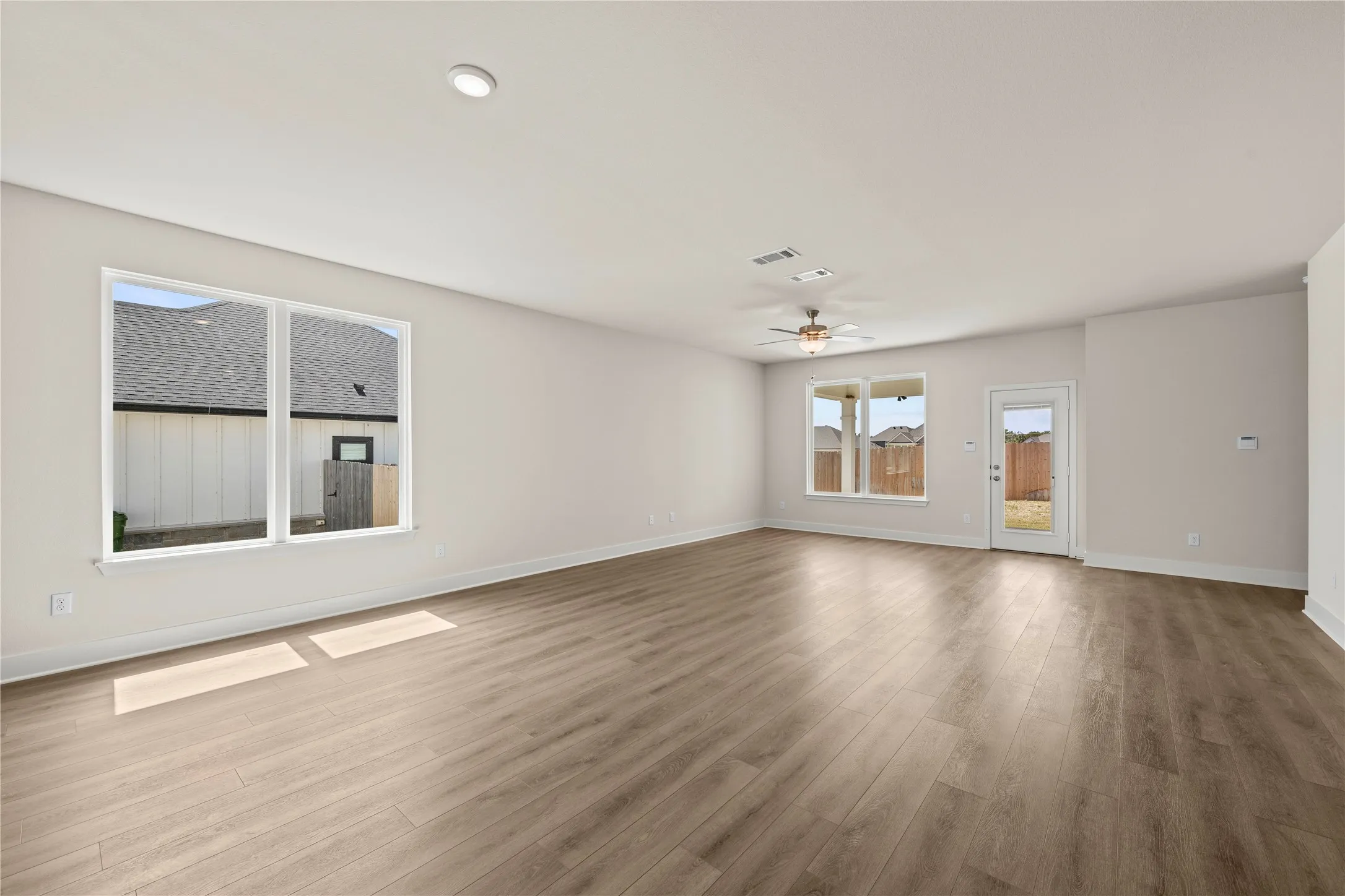 Single Family Residence For Sale in Mc Lennan County , 8008 Townsend Drive, Waco, Texas 76708, 3 Bedroom, 2 Bathroom, 2 Garage spaces, 1,855 Sqft, built in 2026, mls#21371820, Real Estate Agent in Waco, Homes For Sale in Mc Lennan county, Homes For Sale in Waco, Realtor in Waco Texas, Real Estate Brokerage Independent Realty Texas, Luminita Cordes Realtor