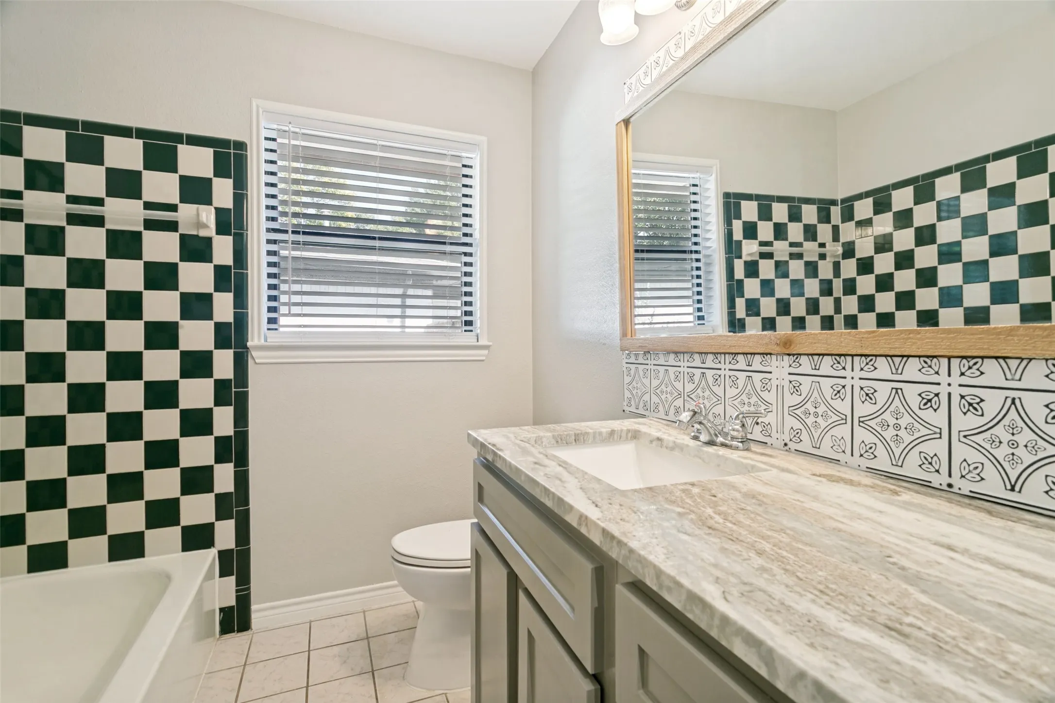 Single Family Residence For Sale in Dallas County , 2952 Lavita Lane, Farmers Branch, Texas 75234, 4 Bedroom, 2 Bathroom, Garage spaces, 1,700 Sqft, built in 1955, mls#21369651, Real Estate Agent in Farmers Branch, Homes For Sale in Dallas county, Homes For Sale in Farmers Branch, Realtor in Farmers Branch Texas, Real Estate Brokerage Independent Realty Texas, Luminita Cordes Realtor