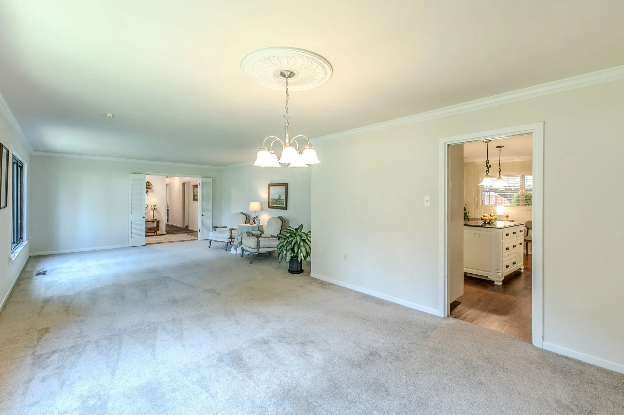 Single Family Residence For Sale in Mc Lennan County , 4936 Ridgeview Drive, Waco, Texas 76710, 3 Bedroom, 3 Bathroom, 2 Garage spaces, 3,092 Sqft, built in 1956, mls#21367081, Real Estate Agent in Waco, Homes For Sale in Mc Lennan county, Homes For Sale in Waco, Realtor in Waco Texas, Real Estate Brokerage Independent Realty Texas, Luminita Cordes Realtor
