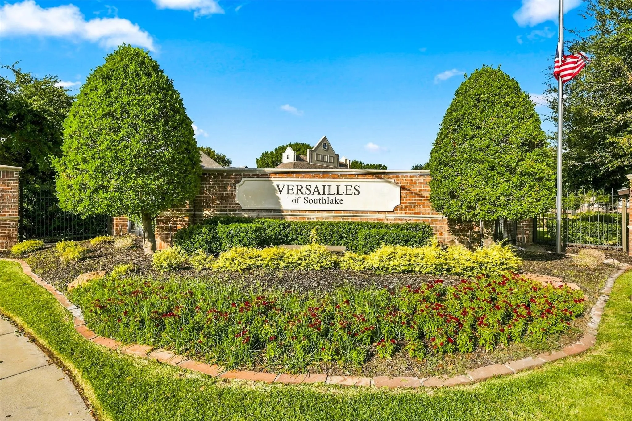 Single Family Residence For Sale in Tarrant County , 1208 Merlot Drive, Southlake, Texas 76092, 4 Bedroom, 4 Bathroom, 3 Garage spaces, 3,800 Sqft, built in 2001, mls#21368345, Real Estate Agent in Southlake, Homes For Sale in Tarrant county, Homes For Sale in Southlake, Realtor in Southlake Texas, Real Estate Brokerage Independent Realty Texas, Luminita Cordes Realtor