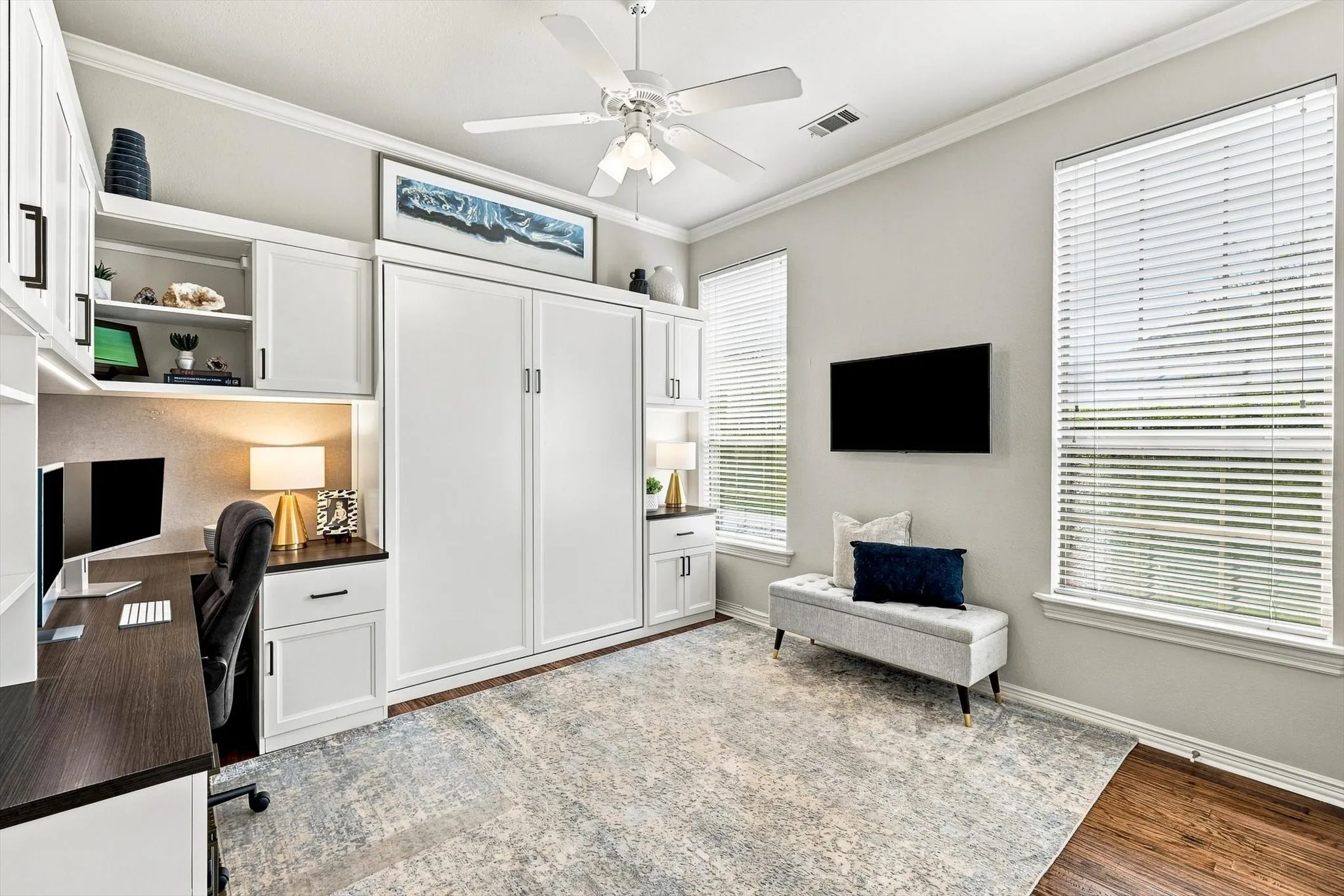 2nd bedroom with Murphy bed