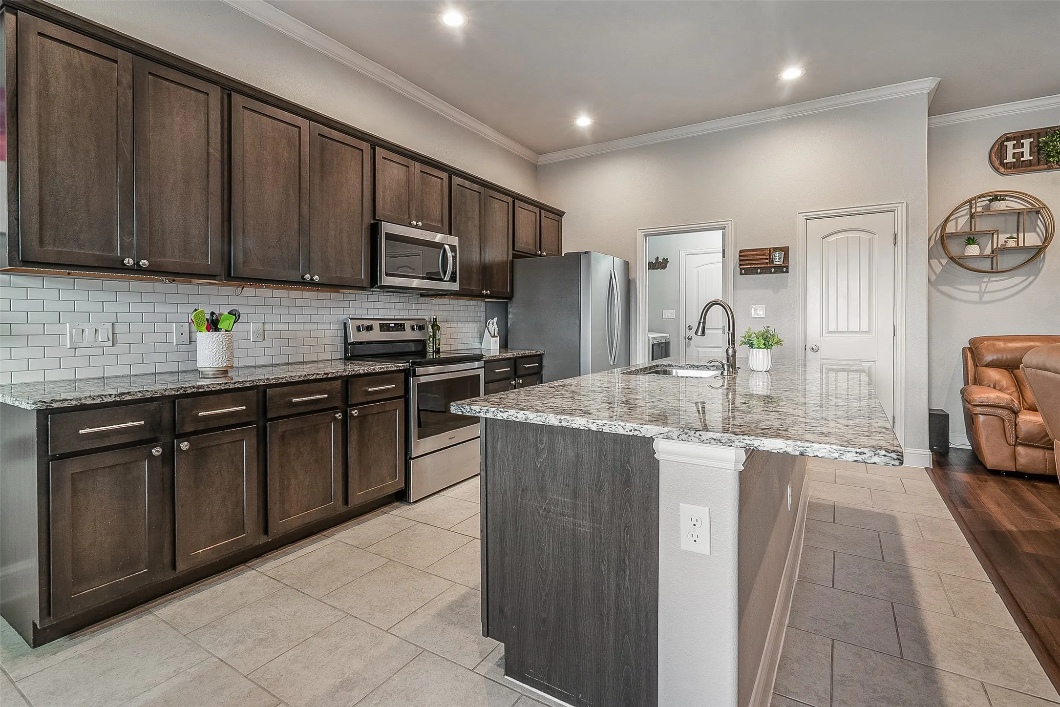 Single Family Residence For Sale in Grayson County , 3514 Hanan Street, Sherman, Texas 75092, 3 Bedroom, 2 Bathroom, 2 Garage spaces, 1,726 Sqft, built in 2019, mls#21370671, Real Estate Agent in Sherman, Homes For Sale in Grayson county, Homes For Sale in Sherman, Realtor in Sherman Texas, Real Estate Brokerage Independent Realty Texas, Luminita Cordes Realtor