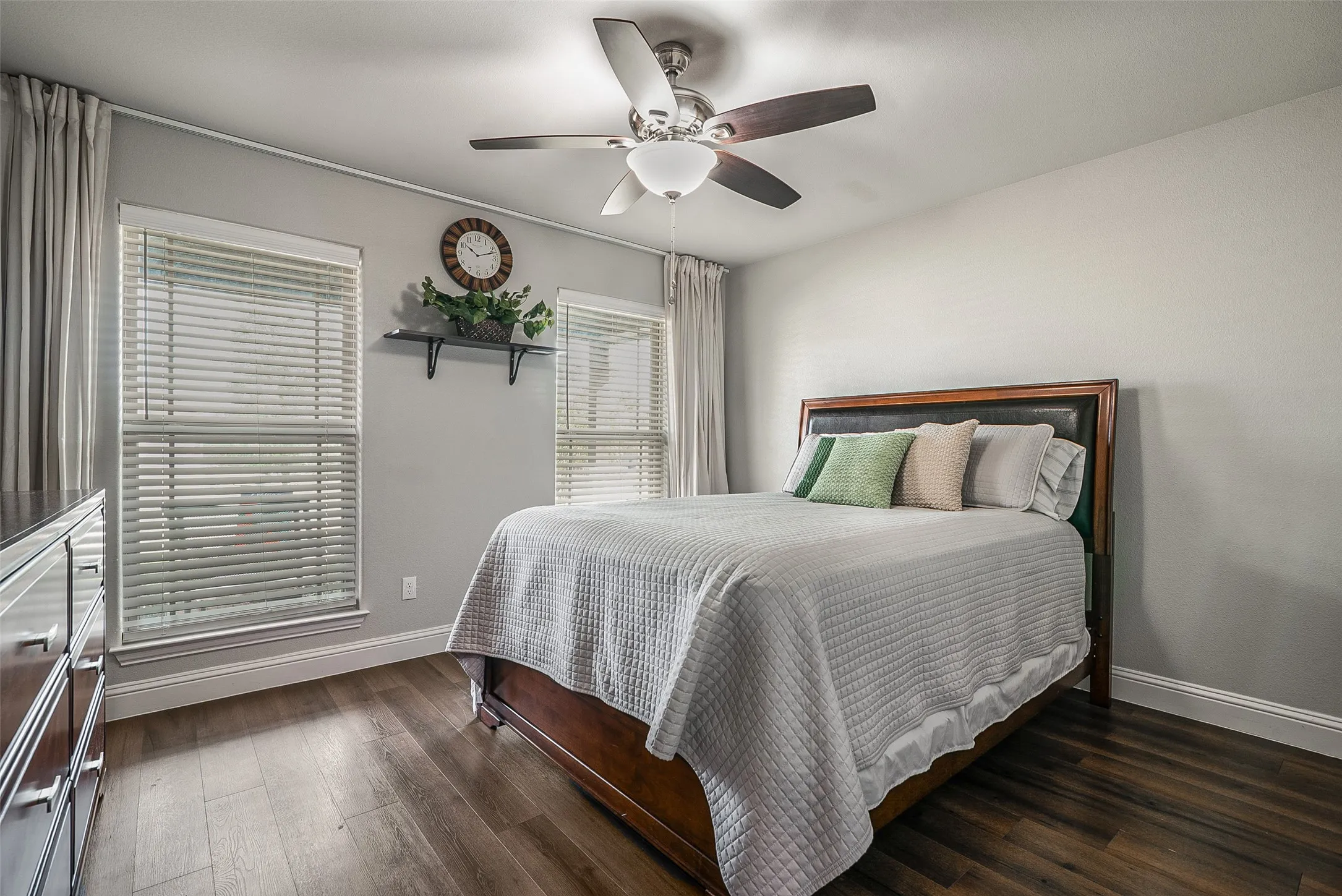 Single Family Residence For Sale in Grayson County , 3514 Hanan Street, Sherman, Texas 75092, 3 Bedroom, 2 Bathroom, 2 Garage spaces, 1,726 Sqft, built in 2019, mls#21370671, Real Estate Agent in Sherman, Homes For Sale in Grayson county, Homes For Sale in Sherman, Realtor in Sherman Texas, Real Estate Brokerage Independent Realty Texas, Luminita Cordes Realtor