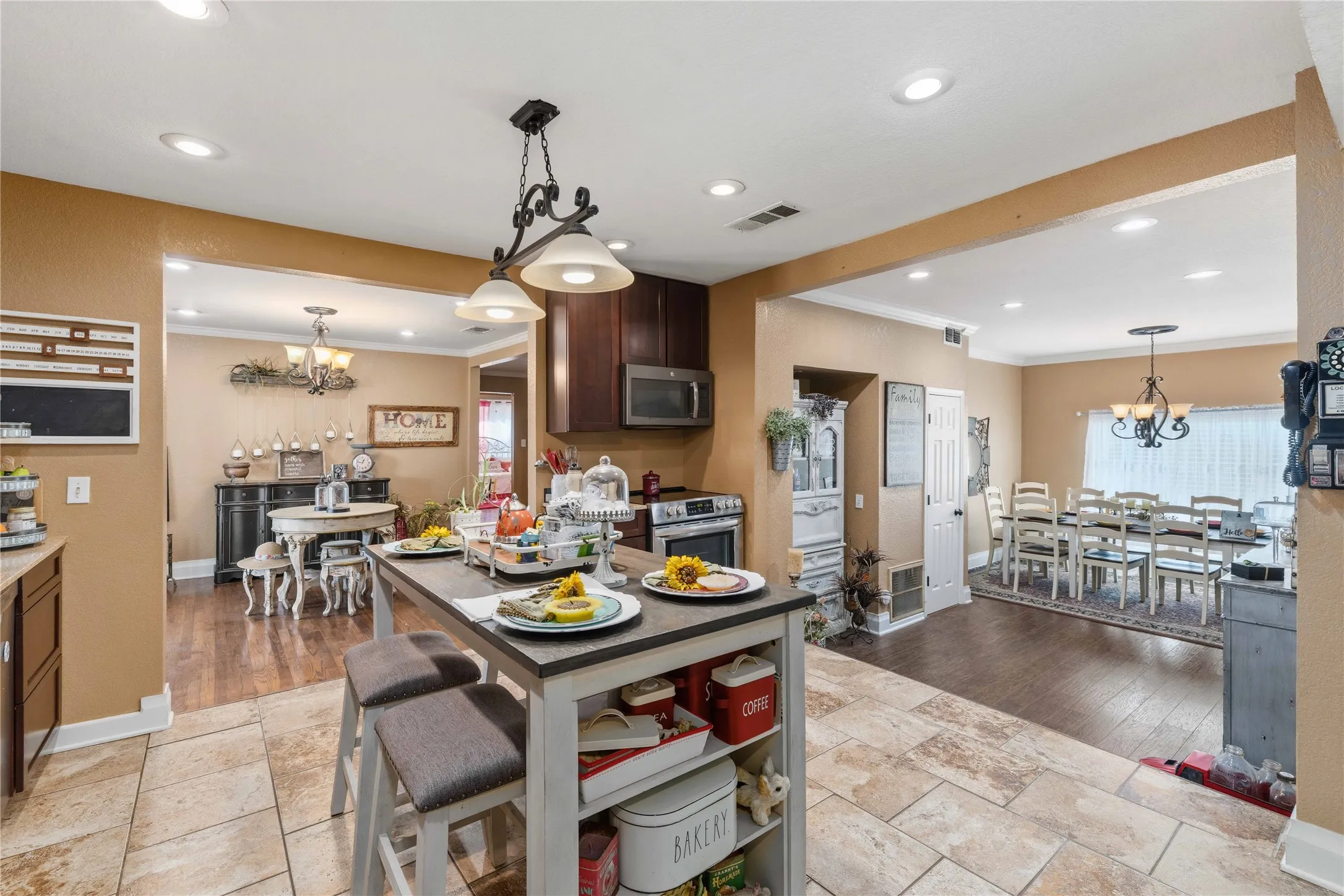 Open concept to both dining rooms