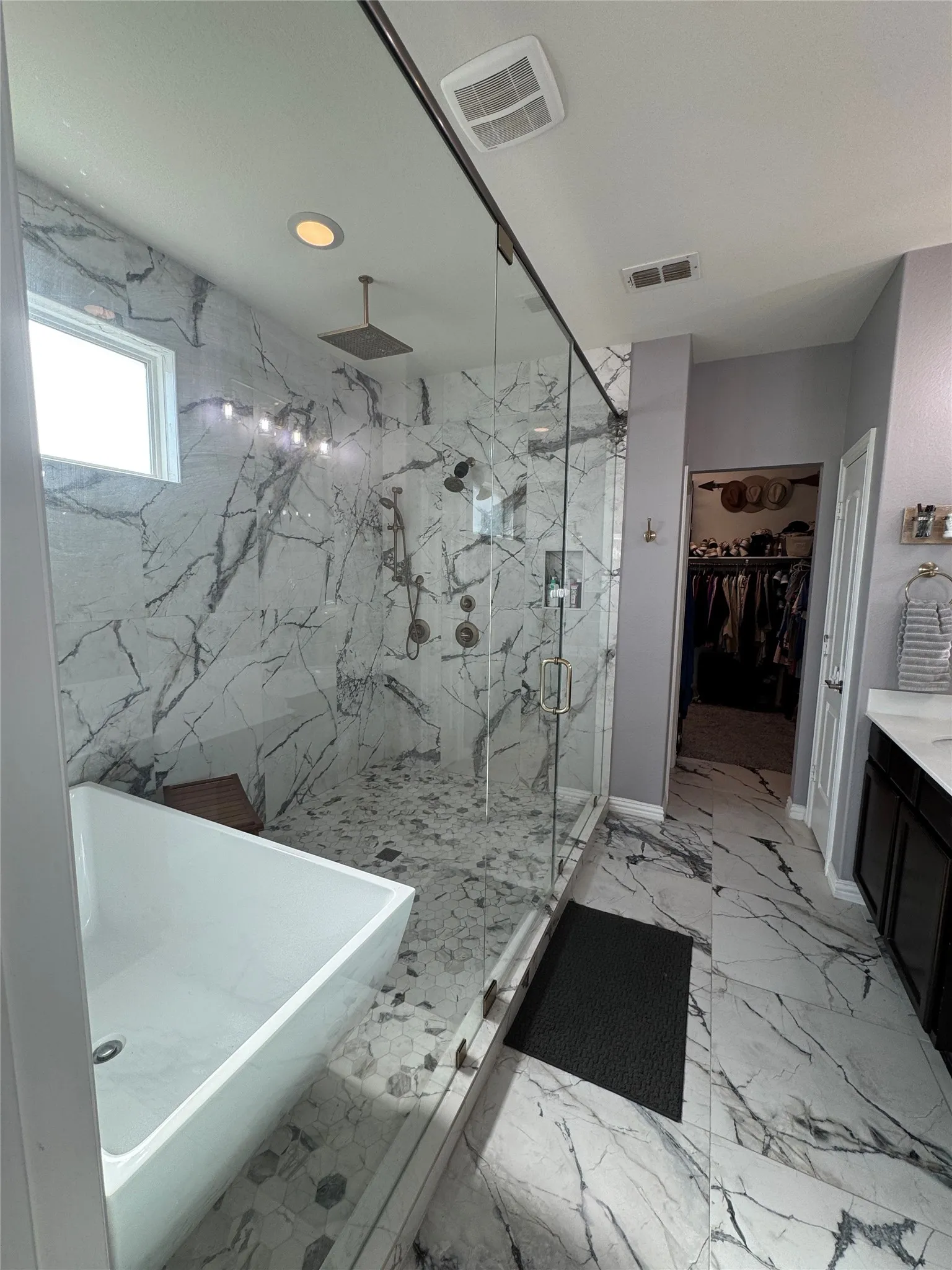 Single Family Residence For Rent in Denton County , 1100 Berrydale Drive, Northlake, Texas 76226, 5 Bedroom, 4 Bathroom, 3 Garage spaces, 3,606 Sqft, built in 2015, mls#21370944, Real Estate Agent in Northlake, Homes For Rent in Denton county, Homes For Rent in Northlake, Realtor in Northlake Texas, Real Estate Brokerage Independent Realty Texas, Luminita Cordes Realtor