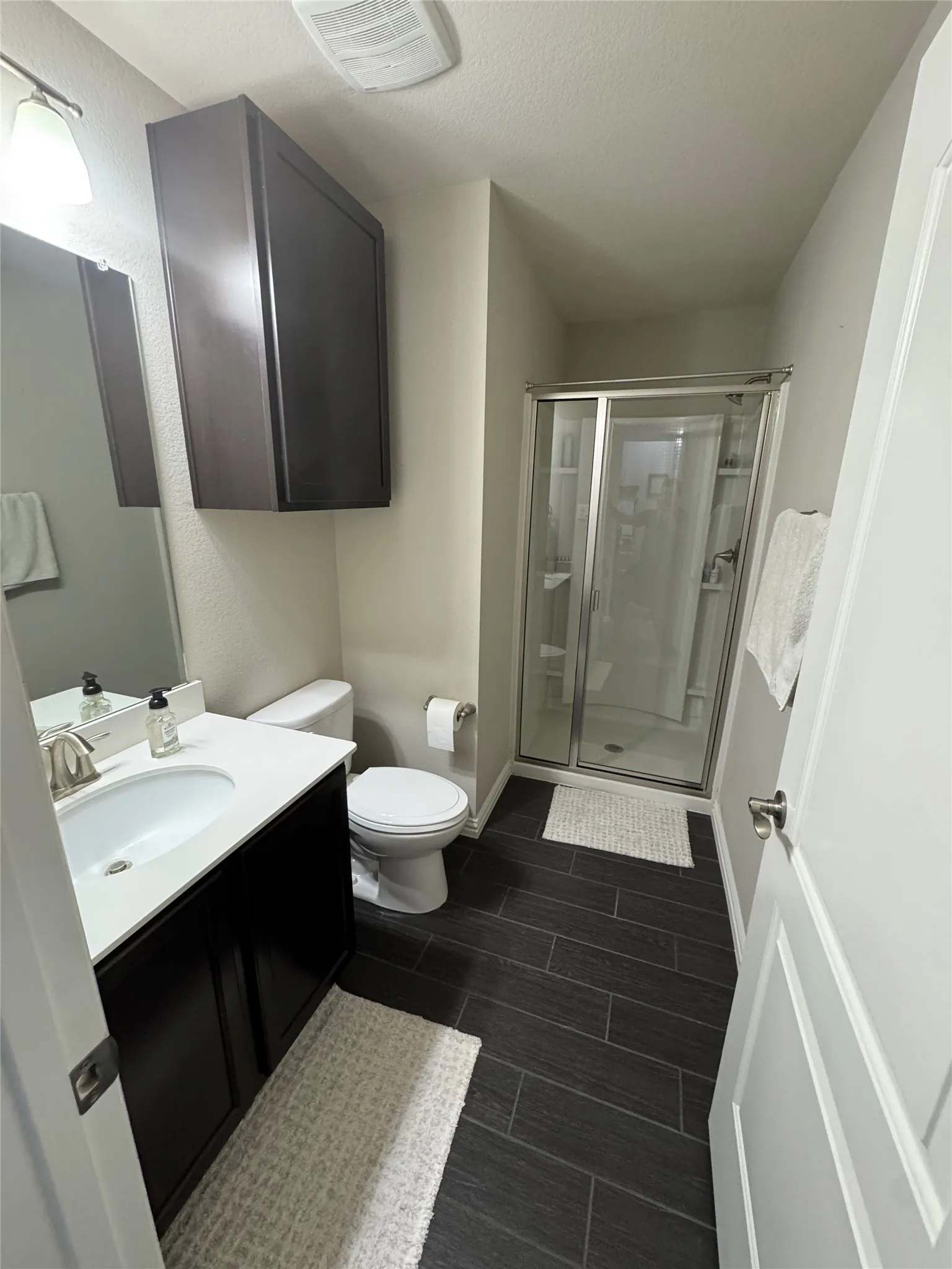 Single Family Residence For Rent in Denton County , 1100 Berrydale Drive, Northlake, Texas 76226, 5 Bedroom, 4 Bathroom, 3 Garage spaces, 3,606 Sqft, built in 2015, mls#21370944, Real Estate Agent in Northlake, Homes For Rent in Denton county, Homes For Rent in Northlake, Realtor in Northlake Texas, Real Estate Brokerage Independent Realty Texas, Luminita Cordes Realtor