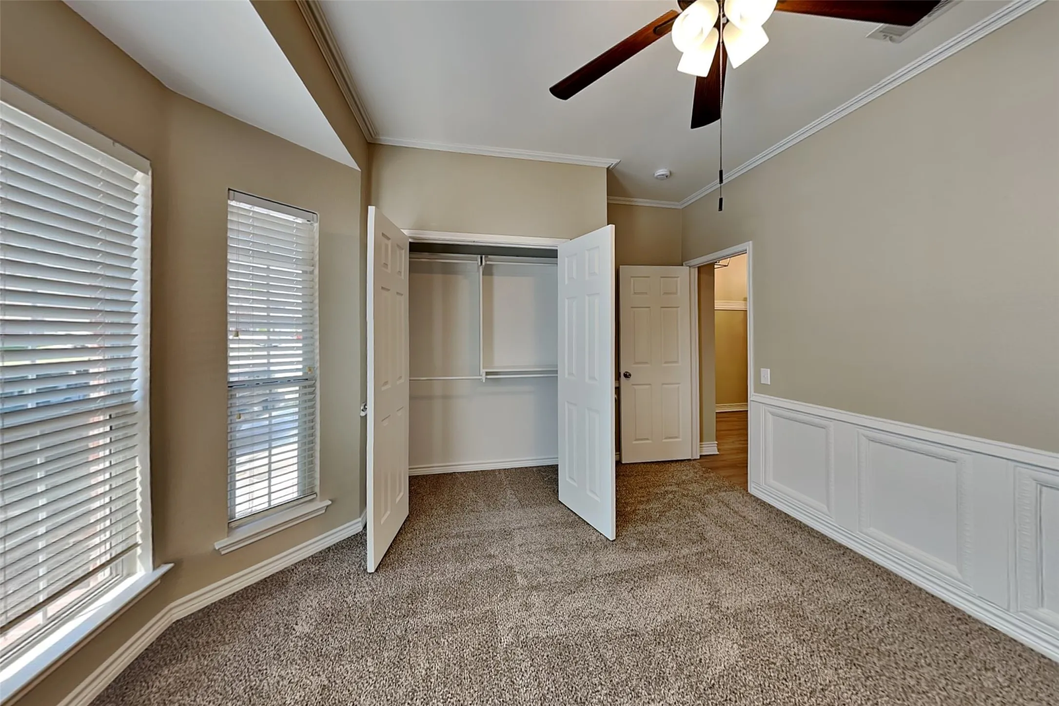 Single Family Residence For Rent in Tarrant County , 4733 Parkmount Drive, Fort Worth, Texas 76137, 3 Bedroom, 2 Bathroom, 2 Garage spaces, 1,768 Sqft, built in 2000, mls#21371846, Real Estate Agent in Fort Worth, Homes For Rent in Tarrant county, Homes For Rent in Fort Worth, Realtor in Fort Worth Texas, Real Estate Brokerage Independent Realty Texas, Luminita Cordes Realtor