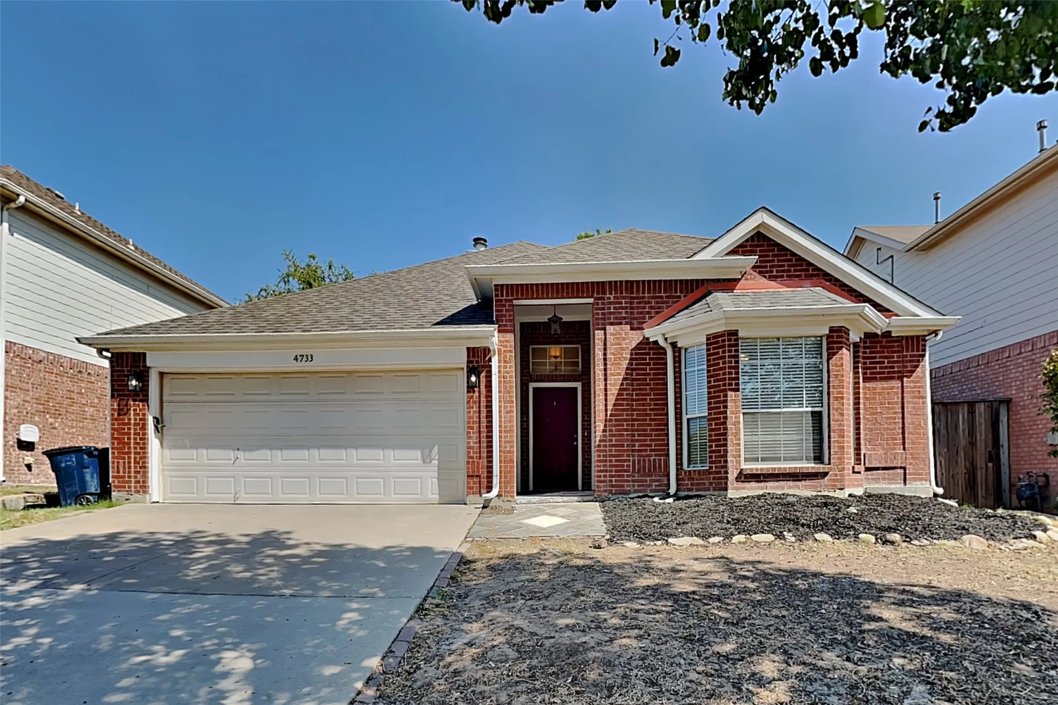 Single Family Residence For Rent in Tarrant County , 4733 Parkmount Drive, Fort Worth, Texas 76137, 3 Bedroom, 2 Bathroom, 2 Garage spaces, 1,768 Sqft, built in 2000, mls#21371846, Real Estate Agent in Fort Worth, Homes For Rent in Tarrant county, Homes For Rent in Fort Worth, Realtor in Fort Worth Texas, Real Estate Brokerage Independent Realty Texas, Luminita Cordes Realtor