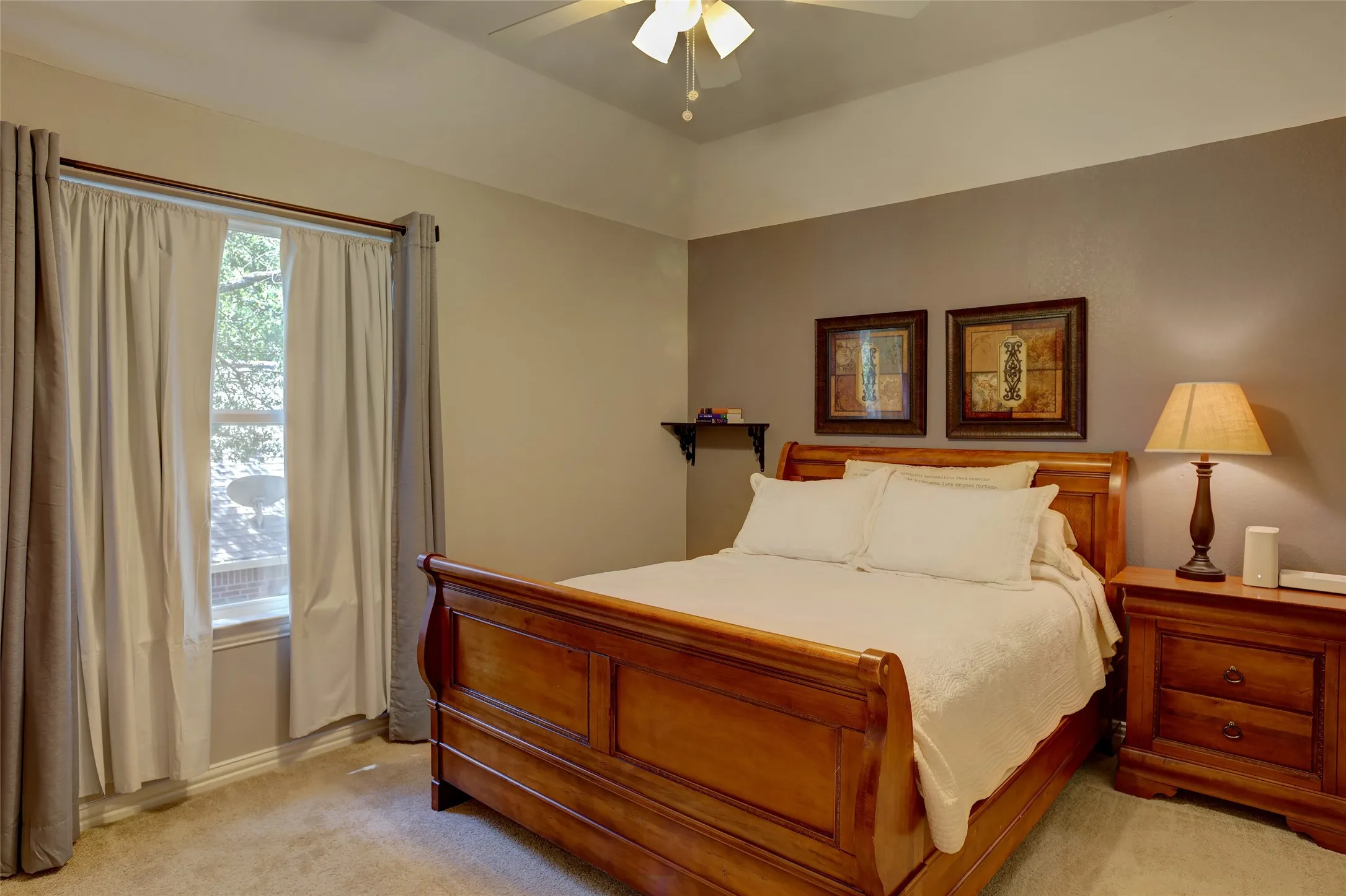 Single Family Residence For Sale in Collin County , 402 Irvine Drive, Allen, Texas 75013, 5 Bedroom, 4 Bathroom, 2 Garage spaces, 2,922 Sqft, built in 1996, mls#21369249, Real Estate Agent in Allen, Homes For Sale in Collin county, Homes For Sale in Allen, Realtor in Allen Texas, Real Estate Brokerage Independent Realty Texas, Luminita Cordes Realtor