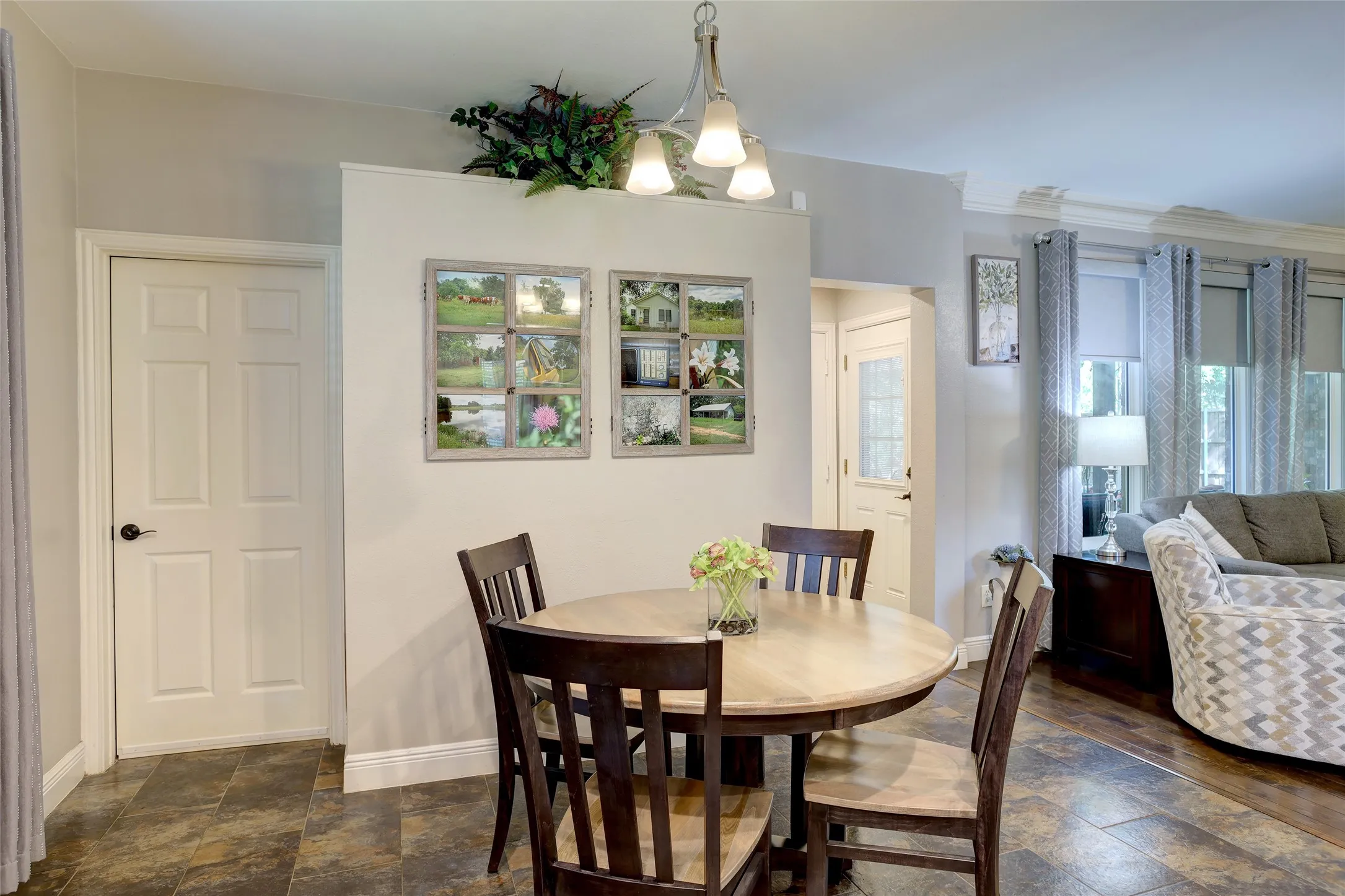 Single Family Residence For Sale in Collin County , 402 Irvine Drive, Allen, Texas 75013, 5 Bedroom, 4 Bathroom, 2 Garage spaces, 2,922 Sqft, built in 1996, mls#21369249, Real Estate Agent in Allen, Homes For Sale in Collin county, Homes For Sale in Allen, Realtor in Allen Texas, Real Estate Brokerage Independent Realty Texas, Luminita Cordes Realtor