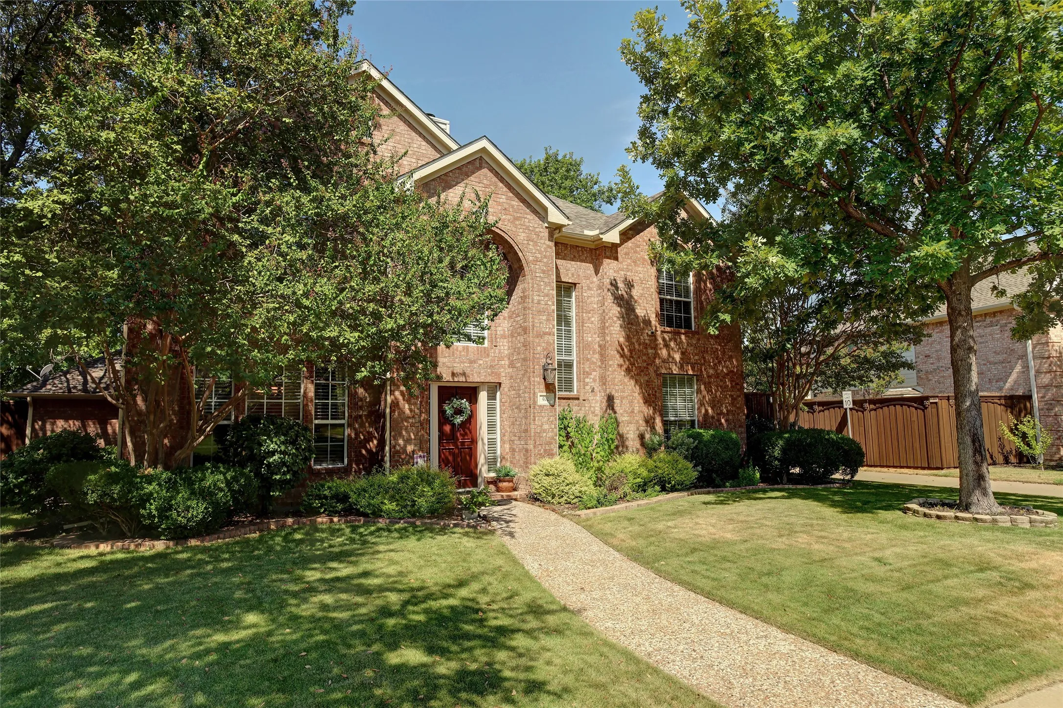 Single Family Residence For Sale in Collin County , 402 Irvine Drive, Allen, Texas 75013, 5 Bedroom, 4 Bathroom, 2 Garage spaces, 2,922 Sqft, built in 1996, mls#21369249, Real Estate Agent in Allen, Homes For Sale in Collin county, Homes For Sale in Allen, Realtor in Allen Texas, Real Estate Brokerage Independent Realty Texas, Luminita Cordes Realtor