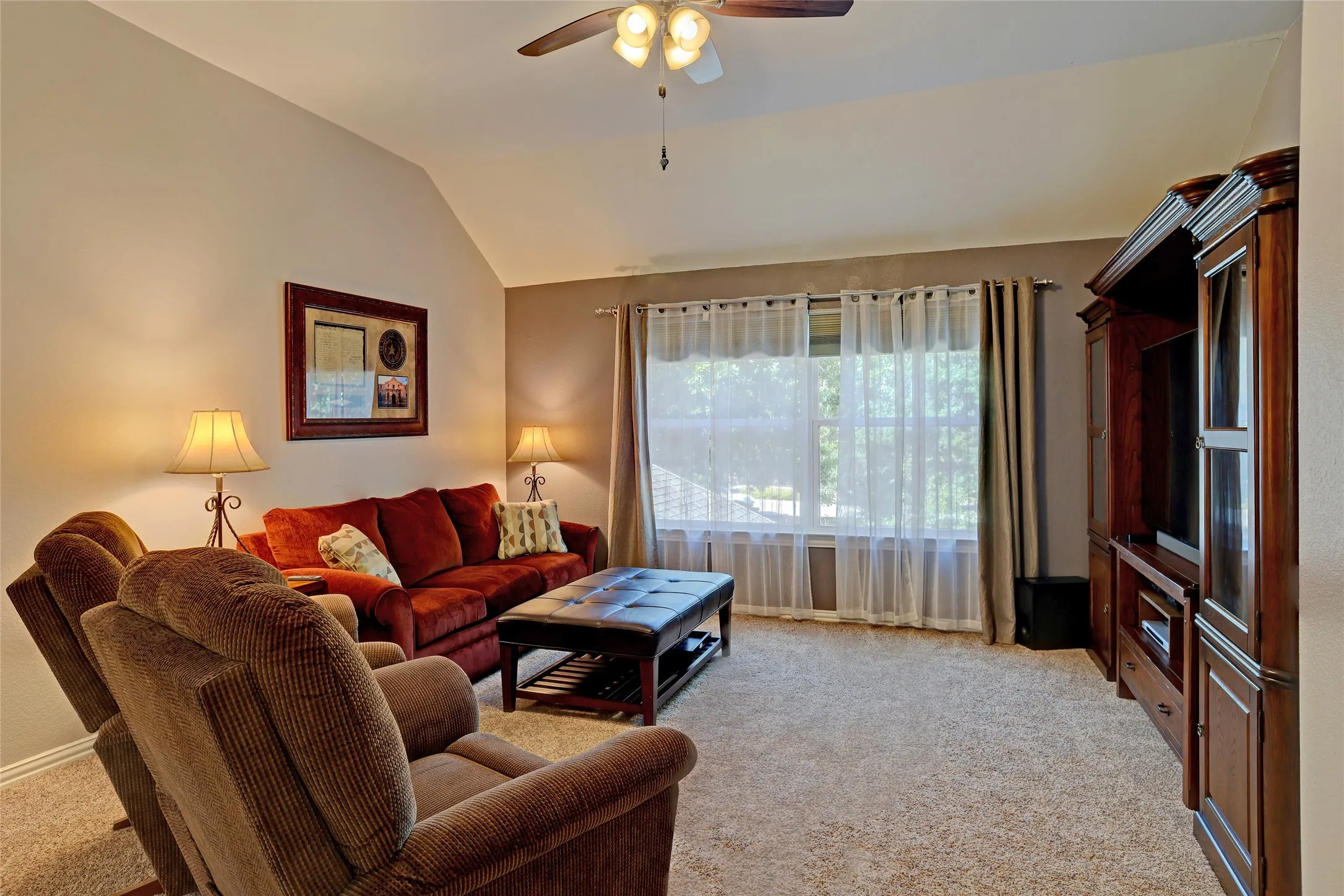 Single Family Residence For Sale in Collin County , 402 Irvine Drive, Allen, Texas 75013, 5 Bedroom, 4 Bathroom, 2 Garage spaces, 2,922 Sqft, built in 1996, mls#21369249, Real Estate Agent in Allen, Homes For Sale in Collin county, Homes For Sale in Allen, Realtor in Allen Texas, Real Estate Brokerage Independent Realty Texas, Luminita Cordes Realtor