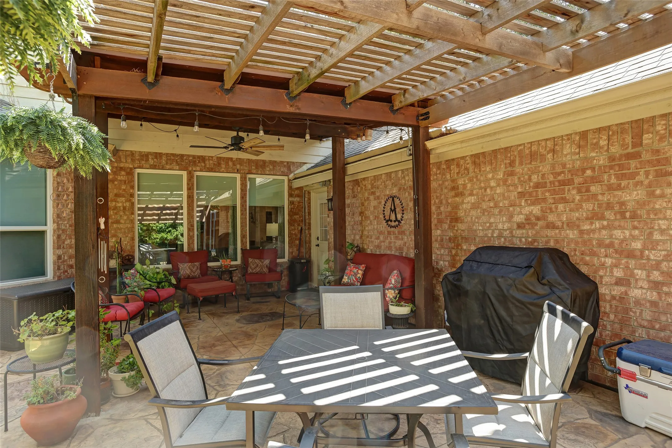 Single Family Residence For Sale in Collin County , 402 Irvine Drive, Allen, Texas 75013, 5 Bedroom, 4 Bathroom, 2 Garage spaces, 2,922 Sqft, built in 1996, mls#21369249, Real Estate Agent in Allen, Homes For Sale in Collin county, Homes For Sale in Allen, Realtor in Allen Texas, Real Estate Brokerage Independent Realty Texas, Luminita Cordes Realtor