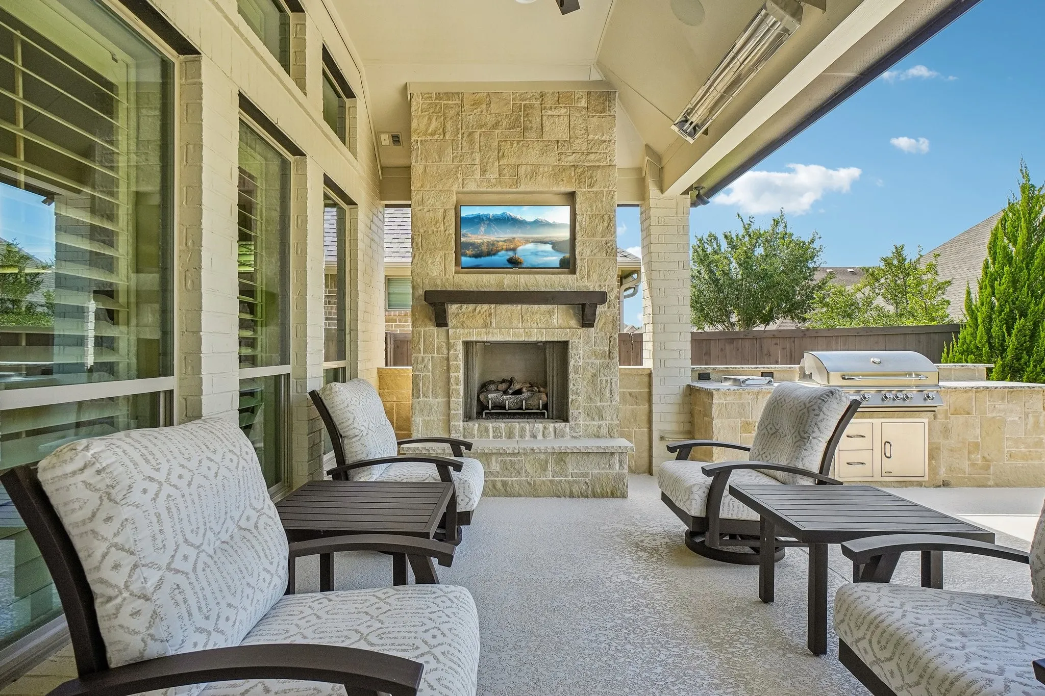 Single Family Residence For Sale in Denton County , 150 Freesia Drive, Flower Mound, Texas 75028, 3 Bedroom, 3 Bathroom, 2 Garage spaces, 3,034 Sqft, built in 2019, mls#21371727, Real Estate Agent in Flower Mound, Homes For Sale in Denton county, Homes For Sale in Flower Mound, Realtor in Flower Mound Texas, Real Estate Brokerage Independent Realty Texas, Luminita Cordes Realtor