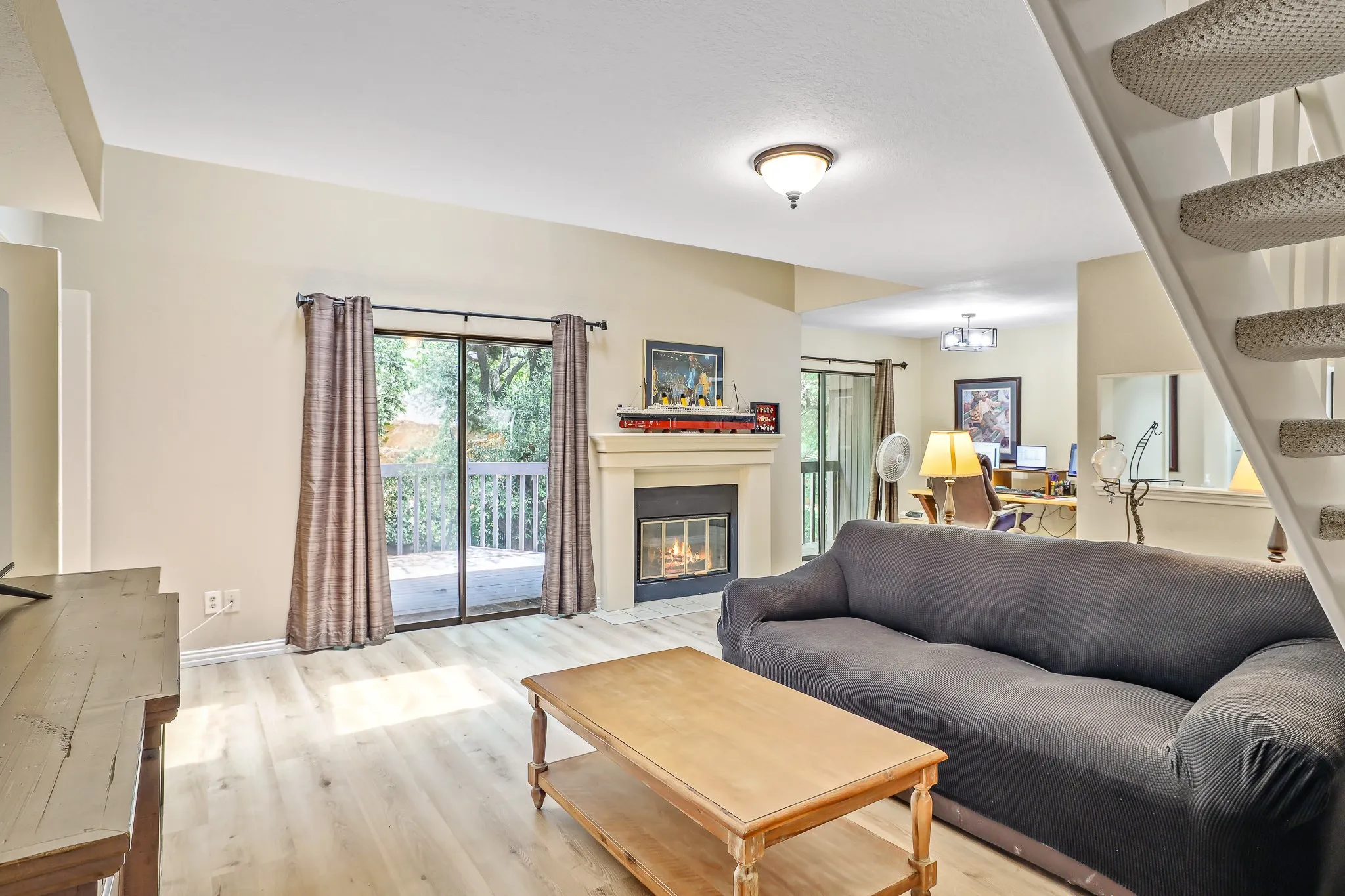 Condominium For Sale in Rockwall County , 1118 Signal Ridge Place, Rockwall, Texas 75032, 3 Bedroom, 2 Bathroom, Garage spaces, 1,578 Sqft, built in 1985, mls#21371131, Real Estate Agent in Rockwall, Homes For Sale in Rockwall county, Homes For Sale in Rockwall, Realtor in Rockwall Texas, Real Estate Brokerage Independent Realty Texas, Luminita Cordes Realtor