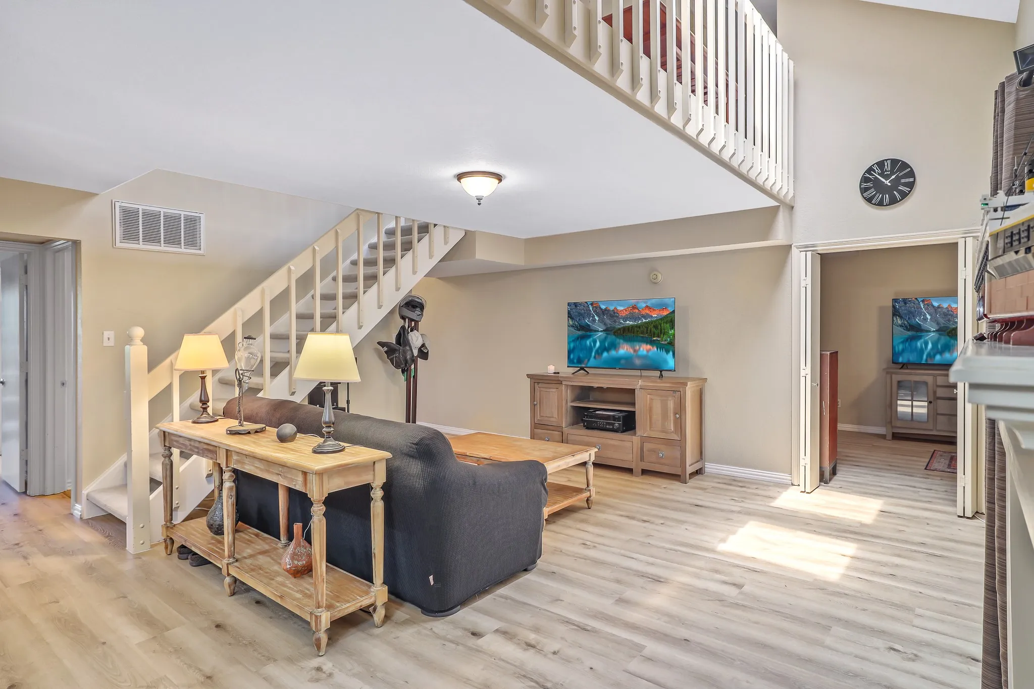 Condominium For Sale in Rockwall County , 1118 Signal Ridge Place, Rockwall, Texas 75032, 3 Bedroom, 2 Bathroom, Garage spaces, 1,578 Sqft, built in 1985, mls#21371131, Real Estate Agent in Rockwall, Homes For Sale in Rockwall county, Homes For Sale in Rockwall, Realtor in Rockwall Texas, Real Estate Brokerage Independent Realty Texas, Luminita Cordes Realtor