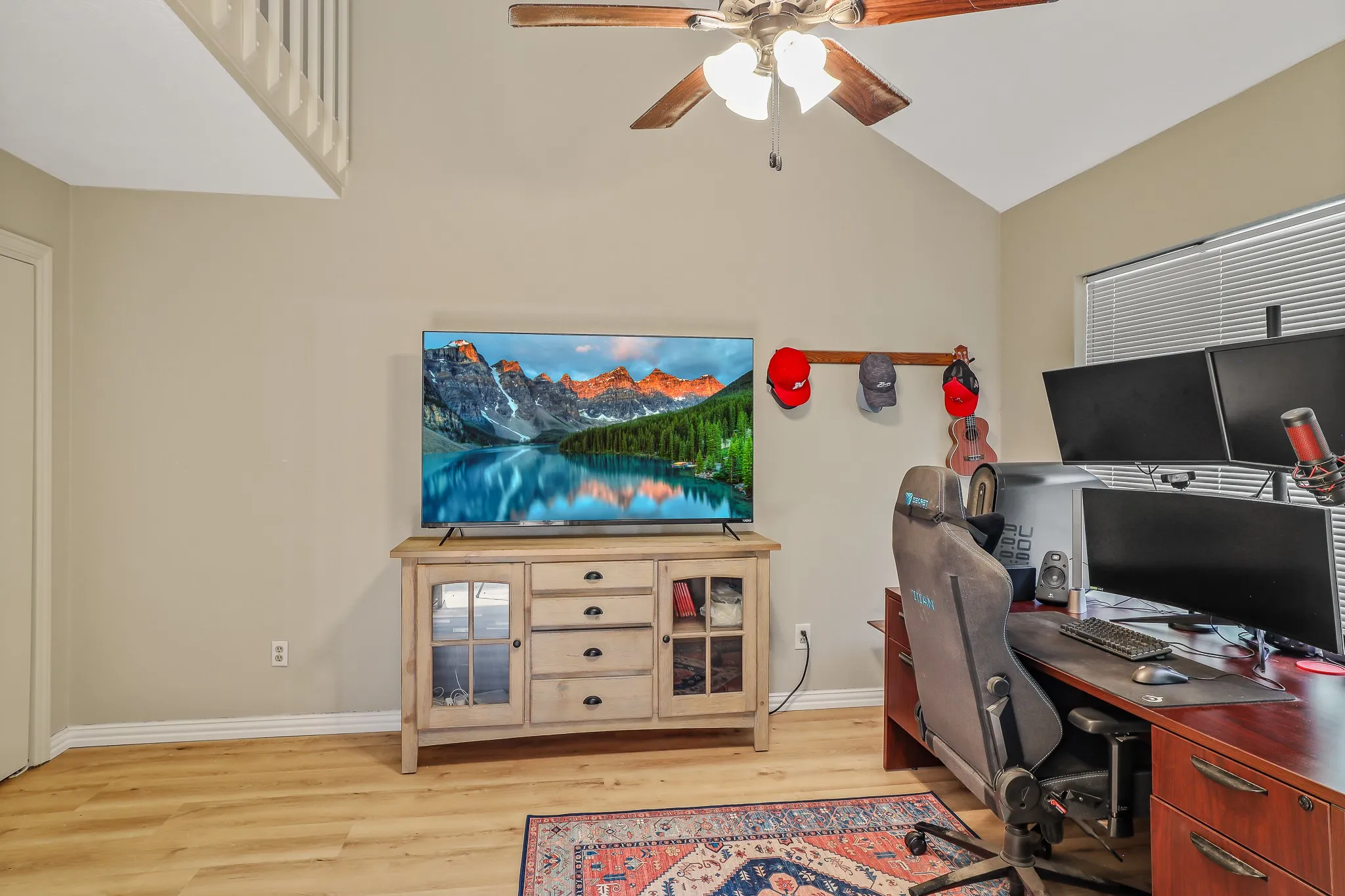 Condominium For Sale in Rockwall County , 1118 Signal Ridge Place, Rockwall, Texas 75032, 3 Bedroom, 2 Bathroom, Garage spaces, 1,578 Sqft, built in 1985, mls#21371131, Real Estate Agent in Rockwall, Homes For Sale in Rockwall county, Homes For Sale in Rockwall, Realtor in Rockwall Texas, Real Estate Brokerage Independent Realty Texas, Luminita Cordes Realtor