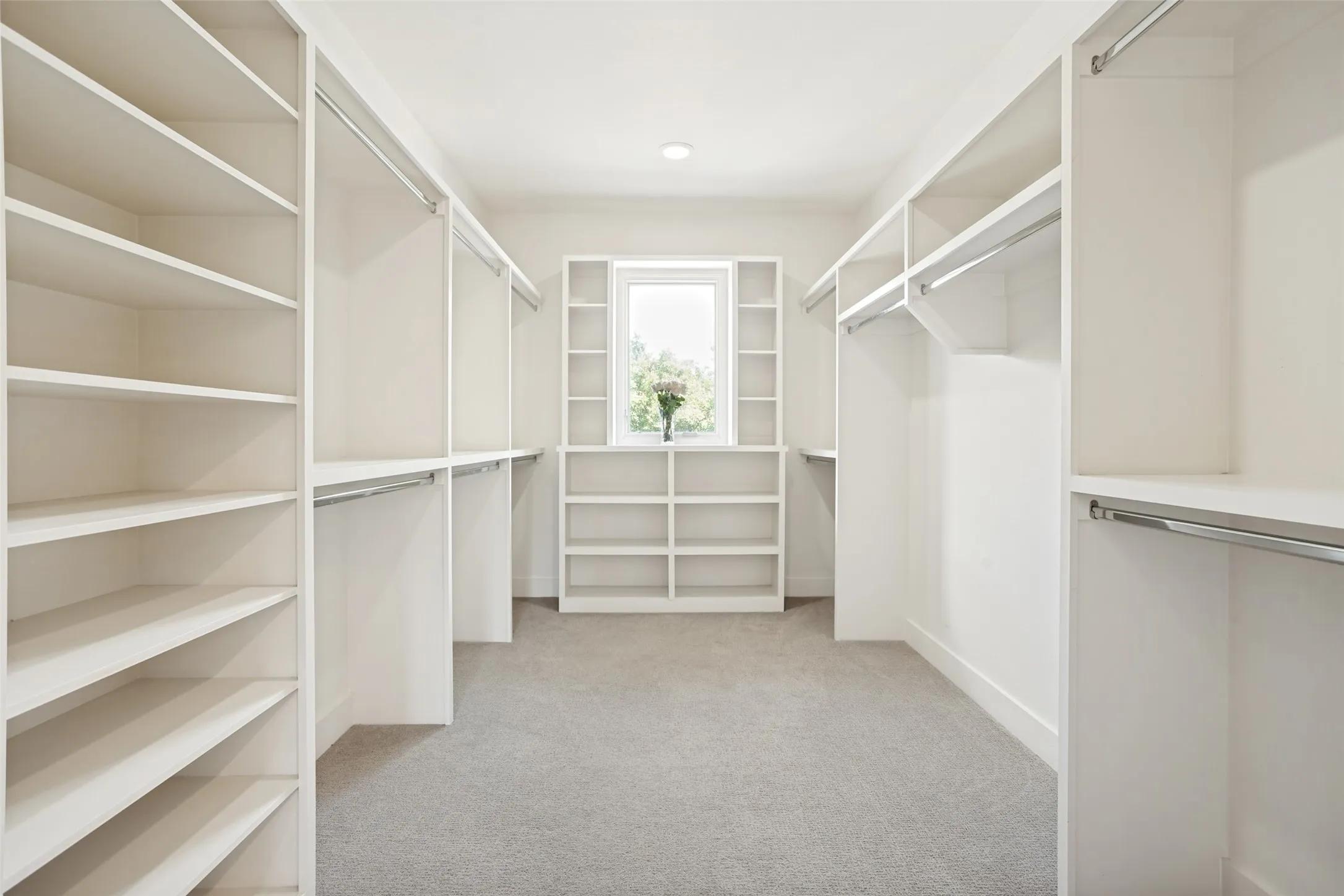 Single Family Residence For Sale in Dallas County , 7714 Roper Street, Dallas, Texas 75209, 4 Bedroom, 3 Bathroom, 2 Garage spaces, 3,713 Sqft, built in 2018, mls#21371203, Real Estate Agent in Dallas, Homes For Sale in Dallas county, Homes For Sale in Dallas, Realtor in Dallas Texas, Real Estate Brokerage Independent Realty Texas, Luminita Cordes Realtor