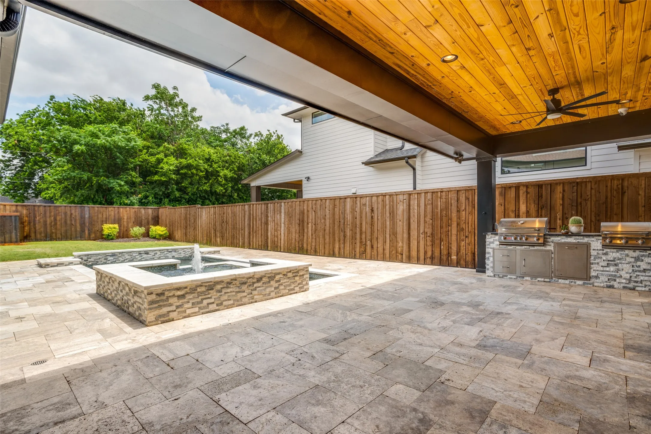Single Family Residence For Sale in Dallas County , 7714 Roper Street, Dallas, Texas 75209, 4 Bedroom, 3 Bathroom, 2 Garage spaces, 3,713 Sqft, built in 2018, mls#21371203, Real Estate Agent in Dallas, Homes For Sale in Dallas county, Homes For Sale in Dallas, Realtor in Dallas Texas, Real Estate Brokerage Independent Realty Texas, Luminita Cordes Realtor
