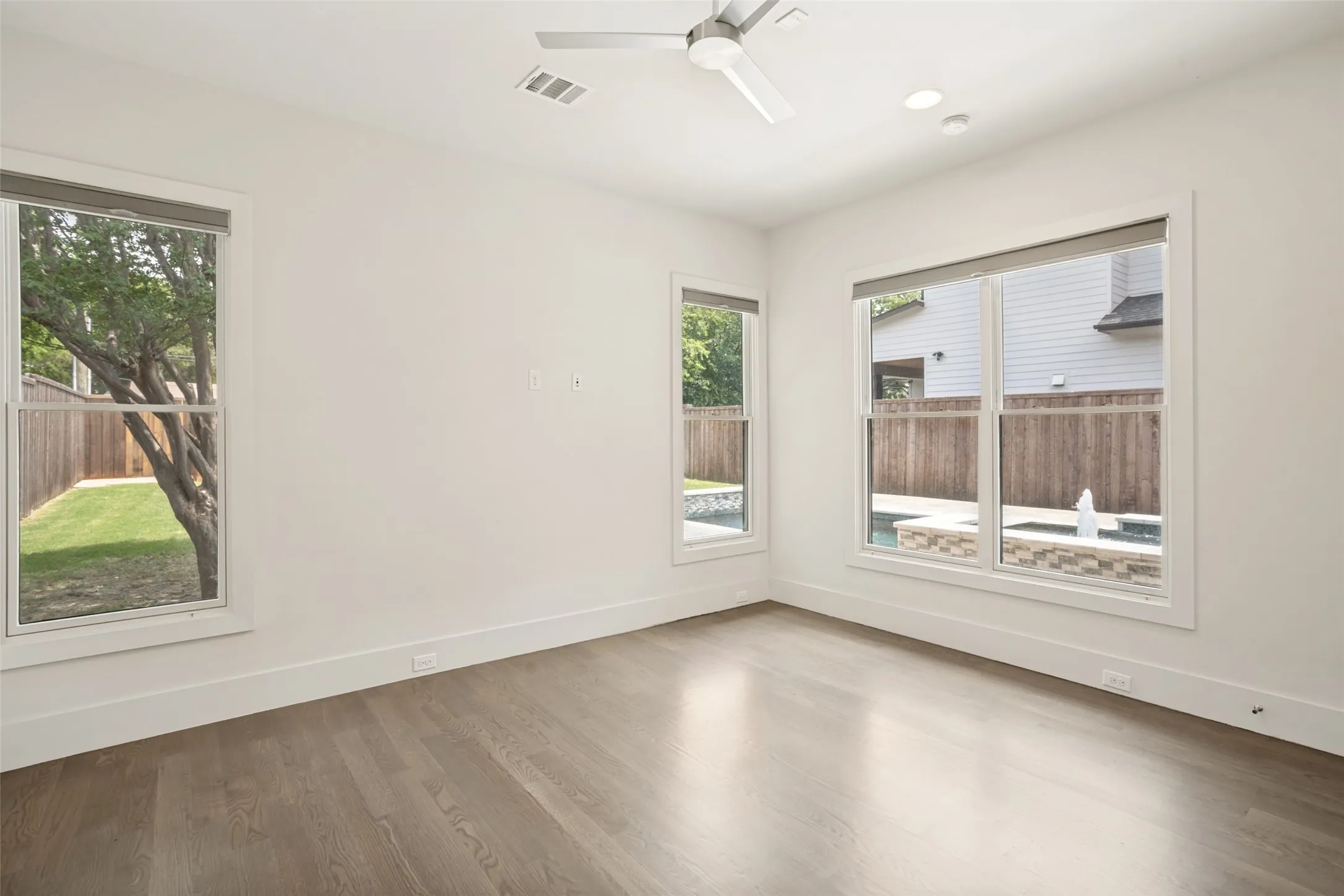 Single Family Residence For Sale in Dallas County , 7714 Roper Street, Dallas, Texas 75209, 4 Bedroom, 3 Bathroom, 2 Garage spaces, 3,713 Sqft, built in 2018, mls#21371203, Real Estate Agent in Dallas, Homes For Sale in Dallas county, Homes For Sale in Dallas, Realtor in Dallas Texas, Real Estate Brokerage Independent Realty Texas, Luminita Cordes Realtor