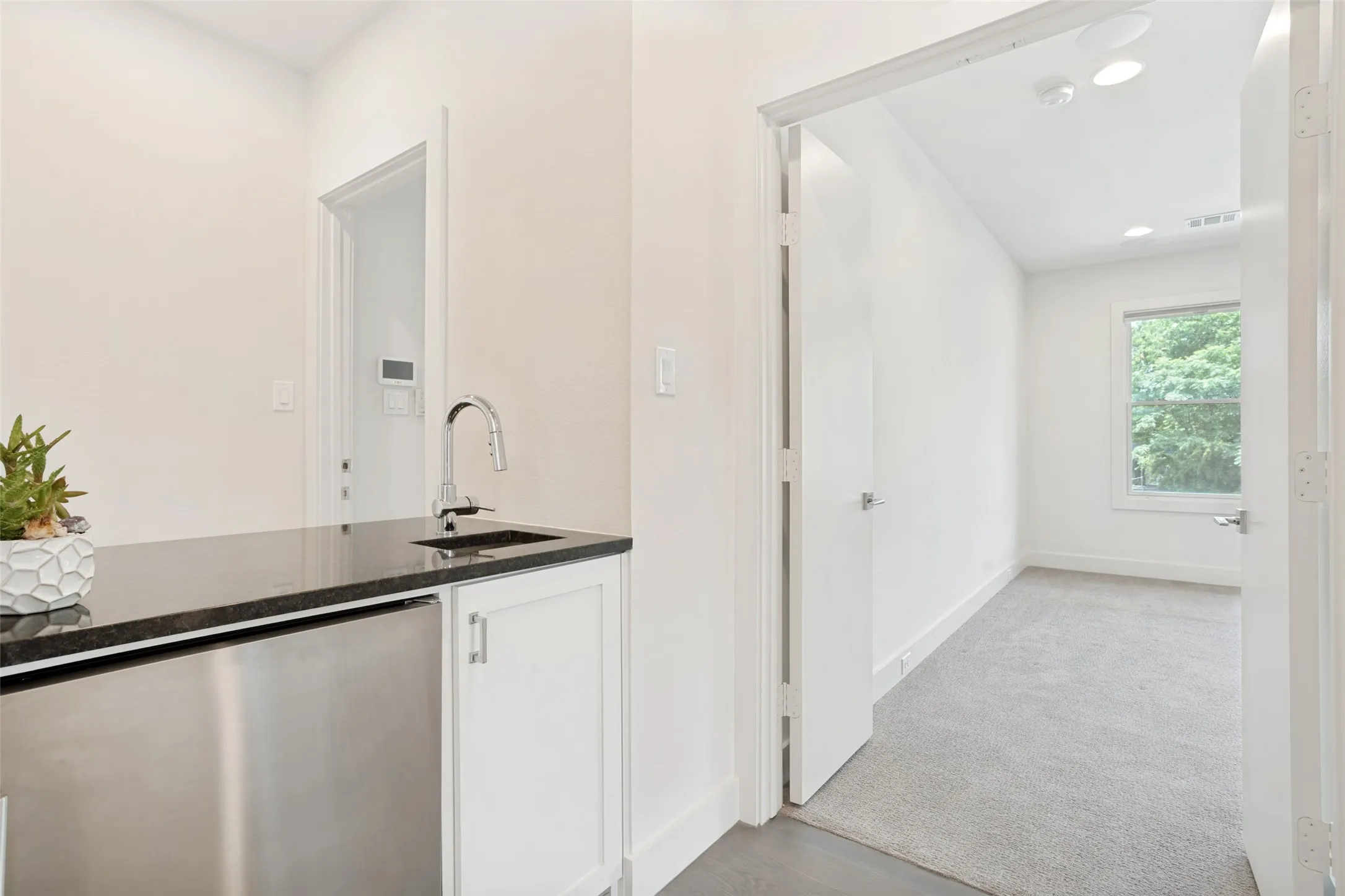 Single Family Residence For Sale in Dallas County , 7714 Roper Street, Dallas, Texas 75209, 4 Bedroom, 3 Bathroom, 2 Garage spaces, 3,713 Sqft, built in 2018, mls#21371203, Real Estate Agent in Dallas, Homes For Sale in Dallas county, Homes For Sale in Dallas, Realtor in Dallas Texas, Real Estate Brokerage Independent Realty Texas, Luminita Cordes Realtor