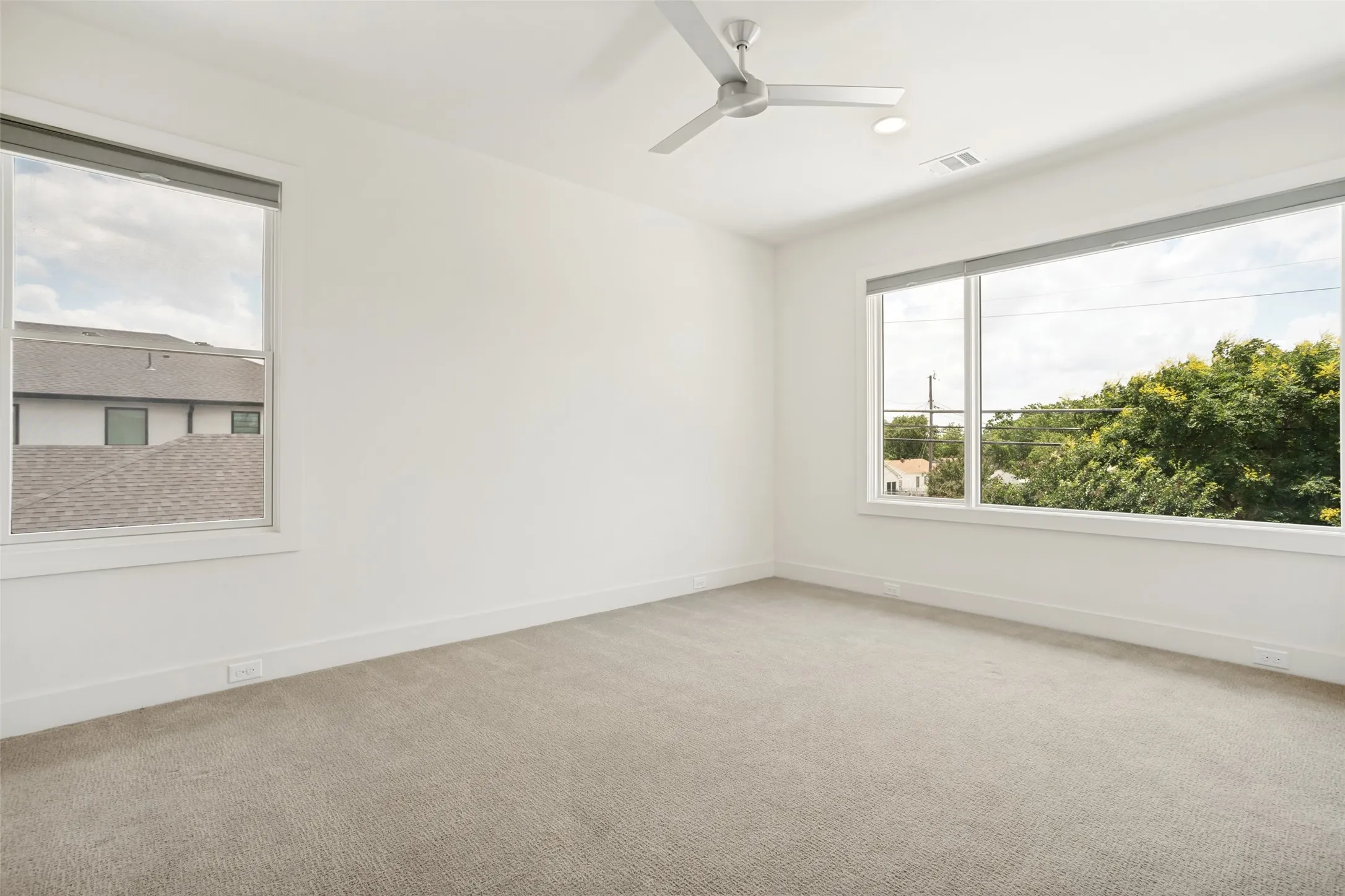 Single Family Residence For Sale in Dallas County , 7714 Roper Street, Dallas, Texas 75209, 4 Bedroom, 3 Bathroom, 2 Garage spaces, 3,713 Sqft, built in 2018, mls#21371203, Real Estate Agent in Dallas, Homes For Sale in Dallas county, Homes For Sale in Dallas, Realtor in Dallas Texas, Real Estate Brokerage Independent Realty Texas, Luminita Cordes Realtor