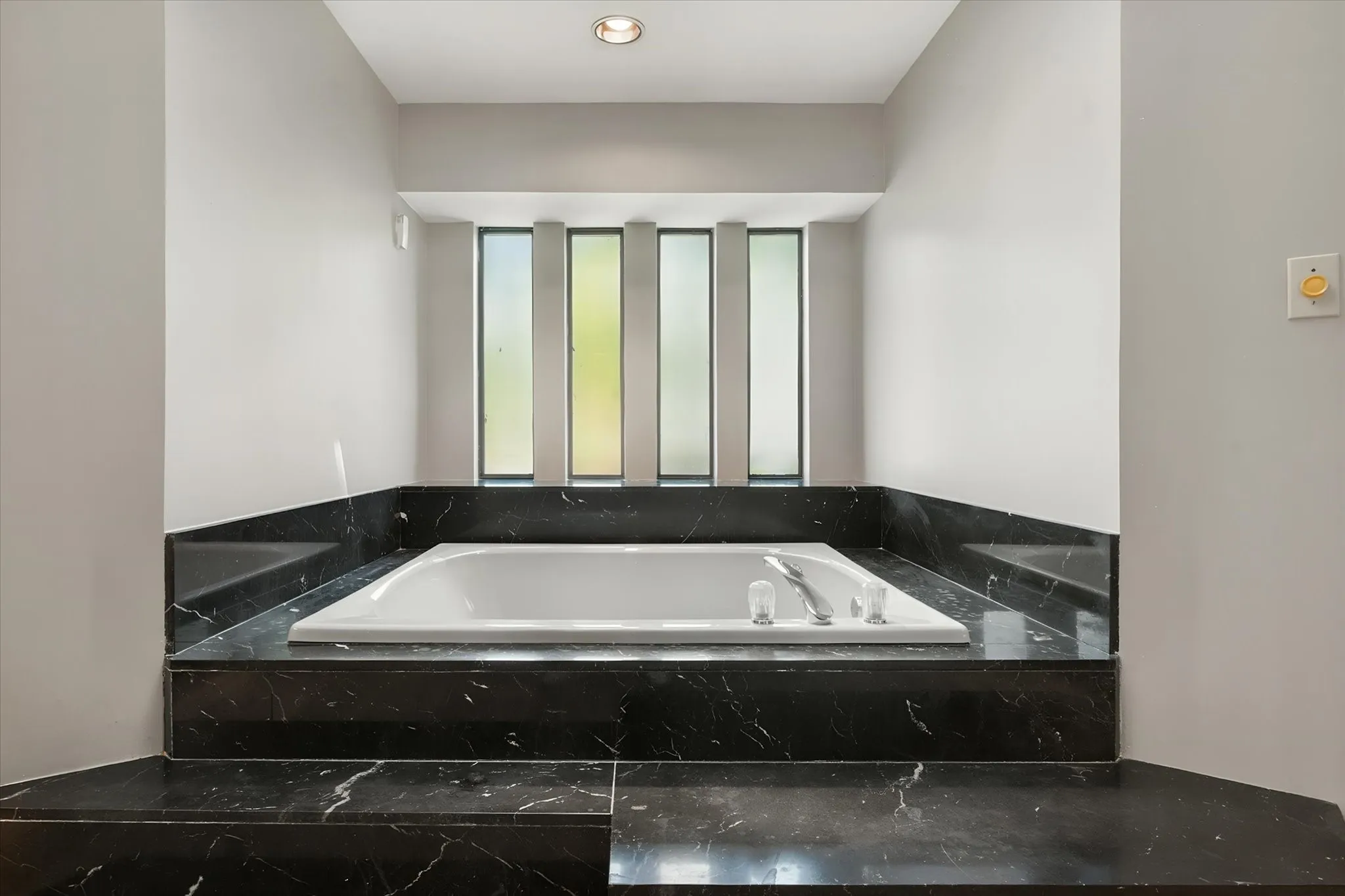 Jacuzzi tub in the primary bathroom