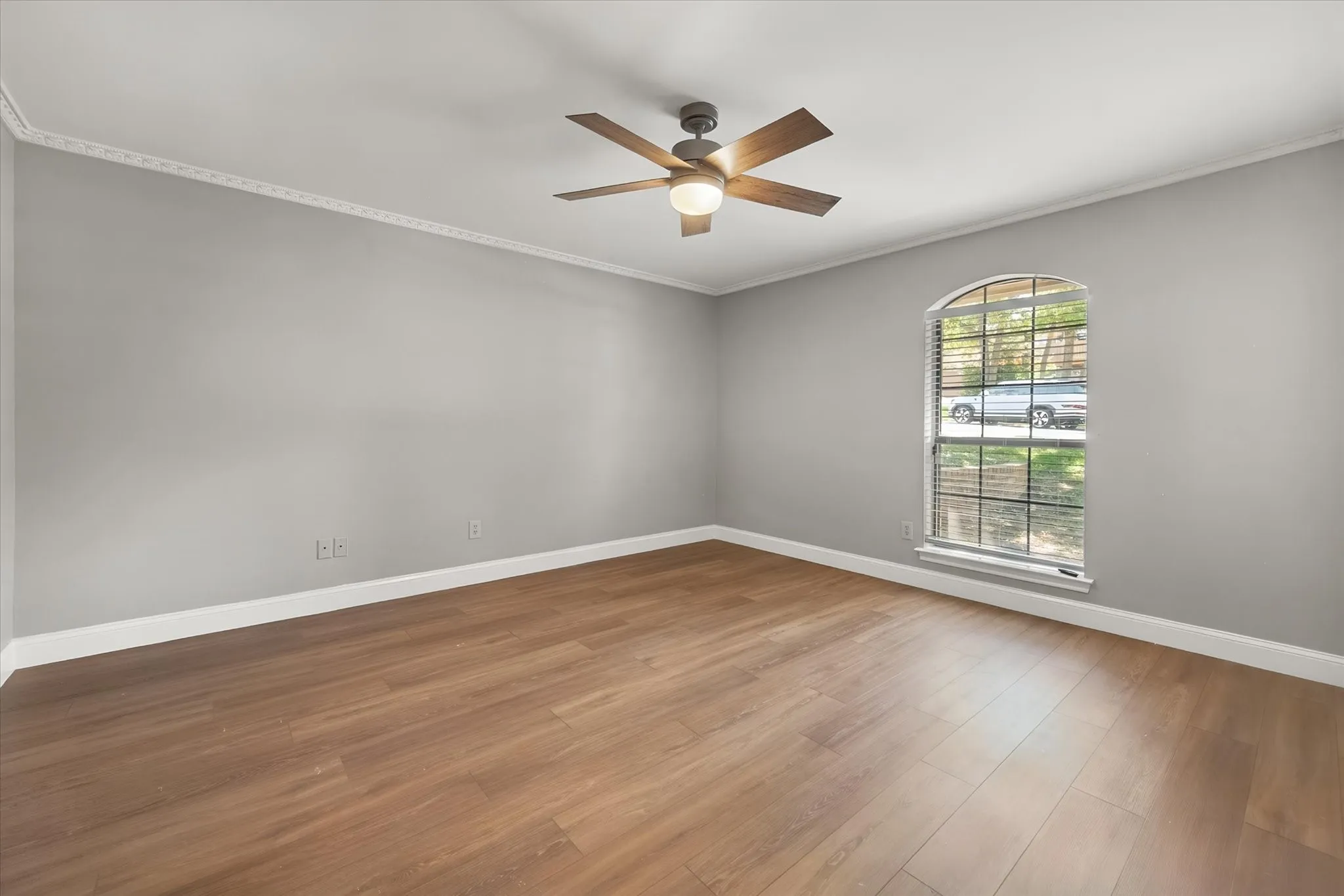 Secondary bedroom