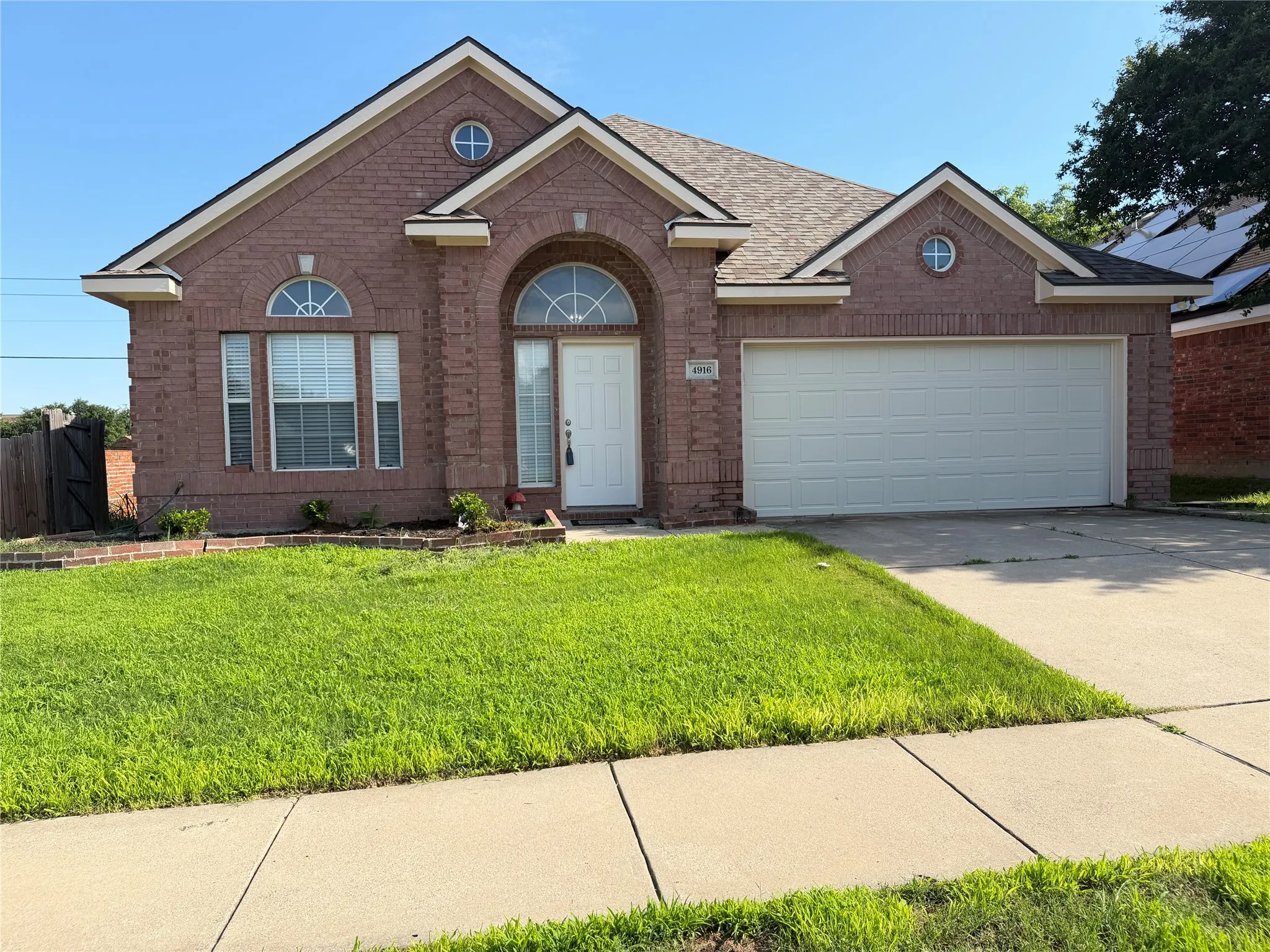 Single Family Residence For Rent in Tarrant County , 4916 Drexel Drive, Fort Worth, Texas 76137, 3 Bedroom, 2 Bathroom, 2 Garage spaces, 1,928 Sqft, built in 1998, mls#21371876, Real Estate Agent in Fort Worth, Homes For Rent in Tarrant county, Homes For Rent in Fort Worth, Realtor in Fort Worth Texas, Real Estate Brokerage Independent Realty Texas, Luminita Cordes Realtor