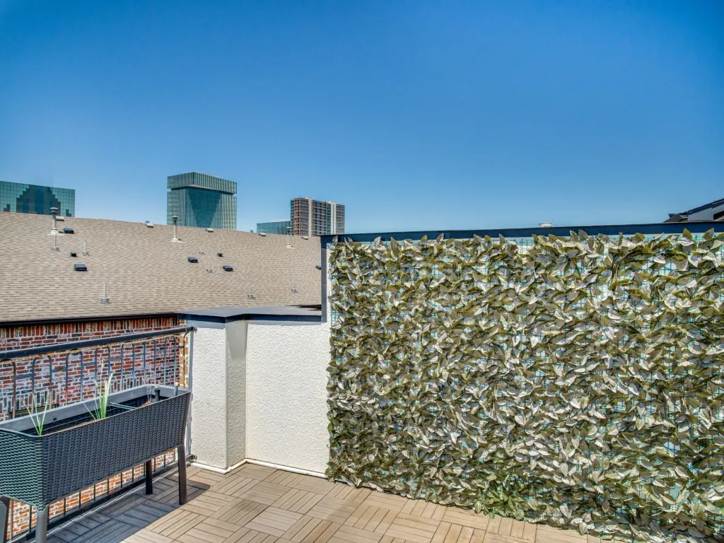 Townhouse For Rent in Dallas County , 2113 Minehampton Lane, Dallas, Texas 75201, 3 Bedroom, 4 Bathroom, 2 Garage spaces, 2,310 Sqft, built in 2014, mls#21366505, Real Estate Agent in Dallas, Homes For Rent in Dallas county, Homes For Rent in Dallas, Realtor in Dallas Texas, Real Estate Brokerage Independent Realty Texas, Luminita Cordes Realtor