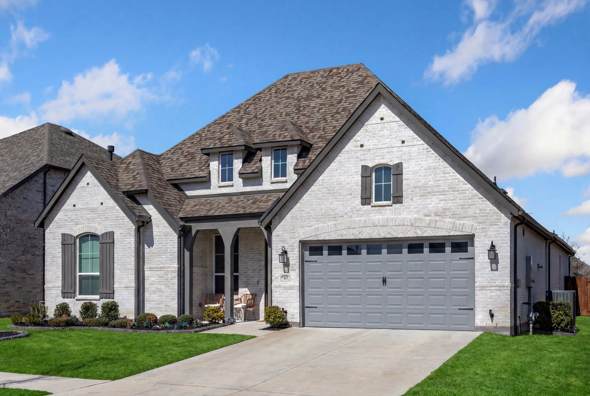 Single Family Residence For Sale in Ellis County , 445 Lost Creek Trail, Waxahachie, Texas 75165, 4 Bedroom, 4 Bathroom, 2 Garage spaces, 2,807 Sqft, built in 2022, mls#21371881, Real Estate Agent in Waxahachie, Homes For Sale in Ellis county, Homes For Sale in Waxahachie, Realtor in Waxahachie Texas, Real Estate Brokerage Independent Realty Texas, Luminita Cordes Realtor