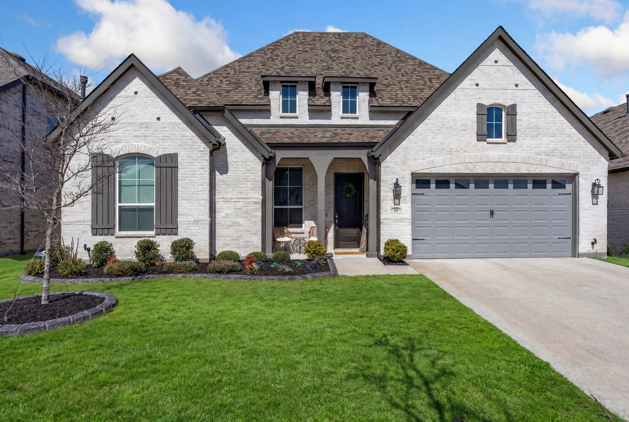 Single Family Residence For Sale in Ellis County , 445 Lost Creek Trail, Waxahachie, Texas 75165, 4 Bedroom, 4 Bathroom, 2 Garage spaces, 2,807 Sqft, built in 2022, mls#21371881, Real Estate Agent in Waxahachie, Homes For Sale in Ellis county, Homes For Sale in Waxahachie, Realtor in Waxahachie Texas, Real Estate Brokerage Independent Realty Texas, Luminita Cordes Realtor