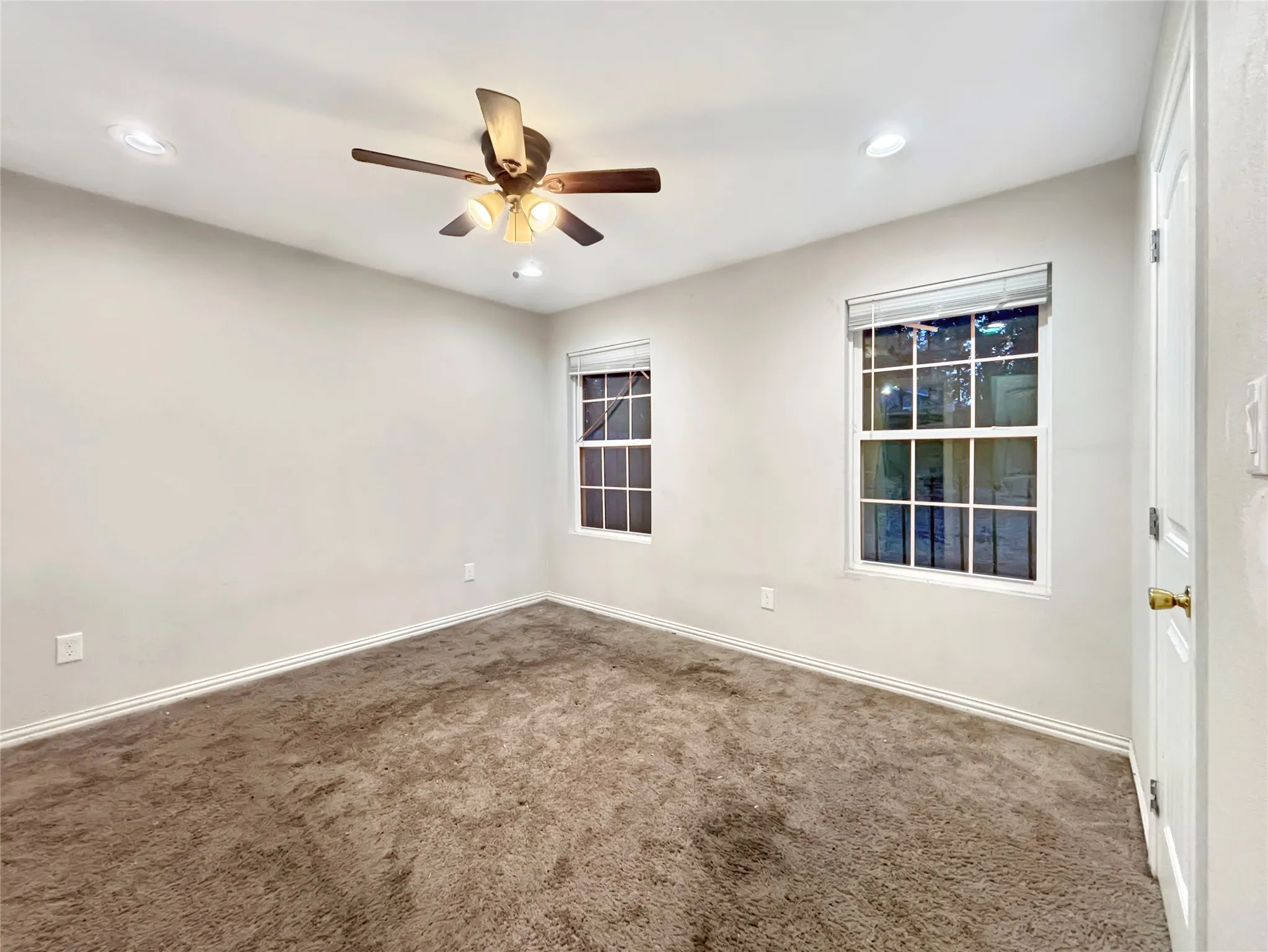 Single Family Residence For Sale in Dallas County , 4831 Burnside Avenue, Dallas, Texas 75216, 4 Bedroom, 2 Bathroom, Garage spaces, 1,636 Sqft, built in 2019, mls#21352541, Real Estate Agent in Dallas, Homes For Sale in Dallas county, Homes For Sale in Dallas, Realtor in Dallas Texas, Real Estate Brokerage Independent Realty Texas, Luminita Cordes Realtor