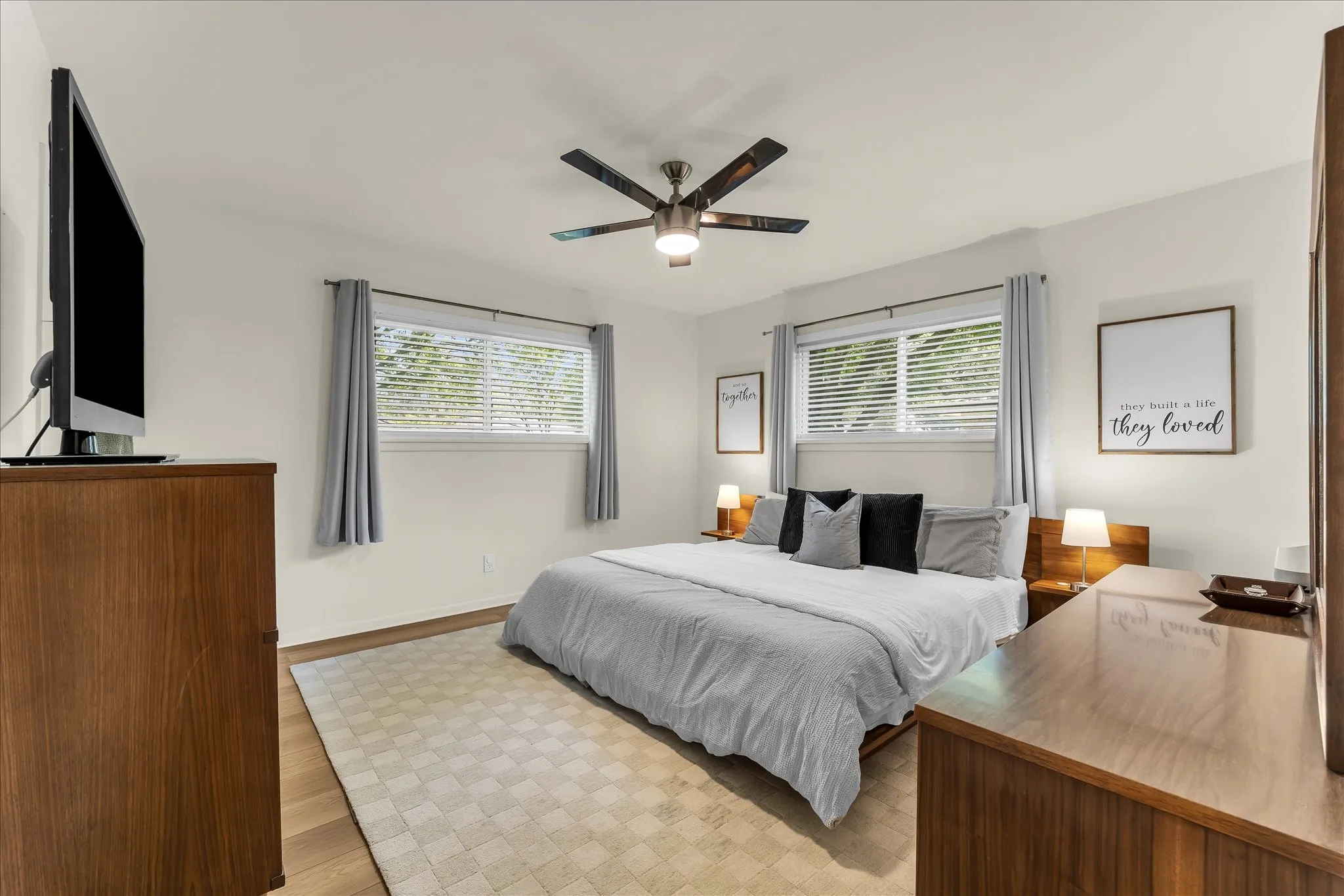 Single Family Residence For Sale in Mc Lennan County , 508 Bellaire Drive, Woodway, Texas 76712, 3 Bedroom, 2 Bathroom, 2 Garage spaces, 1,605 Sqft, built in 1963, mls#21371874, Real Estate Agent in Woodway, Homes For Sale in Mc Lennan county, Homes For Sale in Woodway, Realtor in Woodway Texas, Real Estate Brokerage Independent Realty Texas, Luminita Cordes Realtor